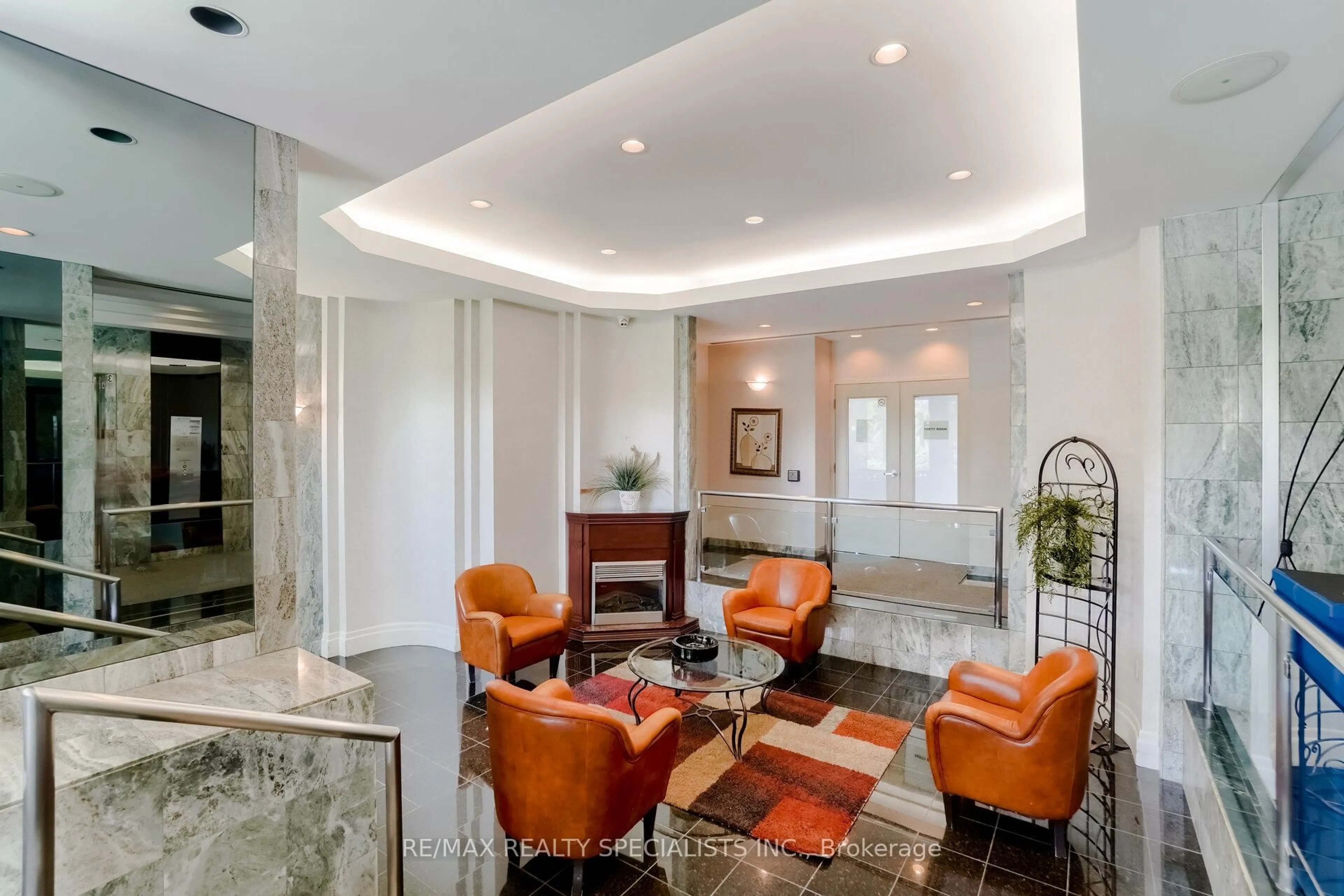 Lobby for 4470 Tucana Crt #409, Mississauga Ontario L5R 3K8