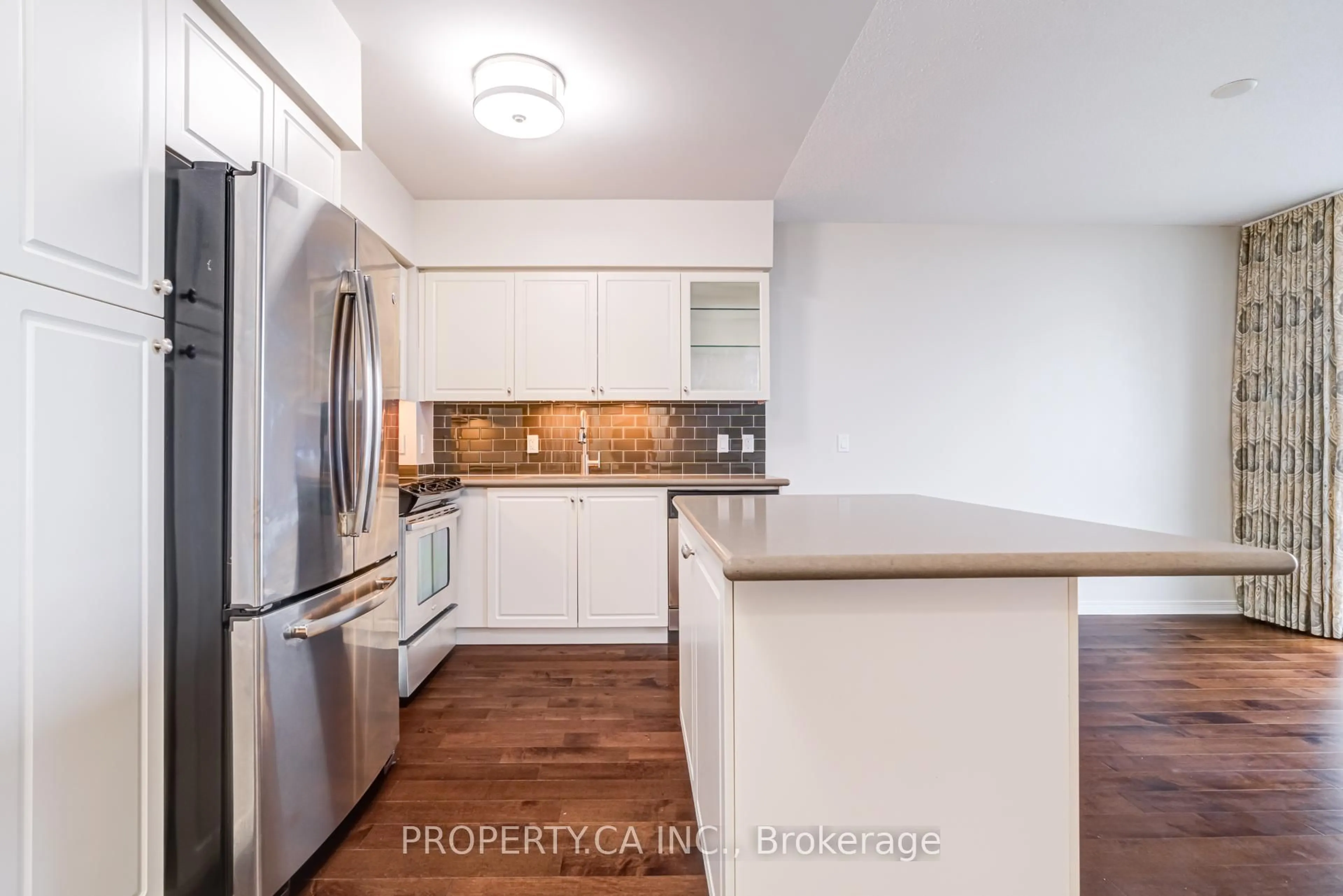 Open concept kitchen, unknown for 2230 Lake Shore Blvd #903, Toronto Ontario M8V 0B2