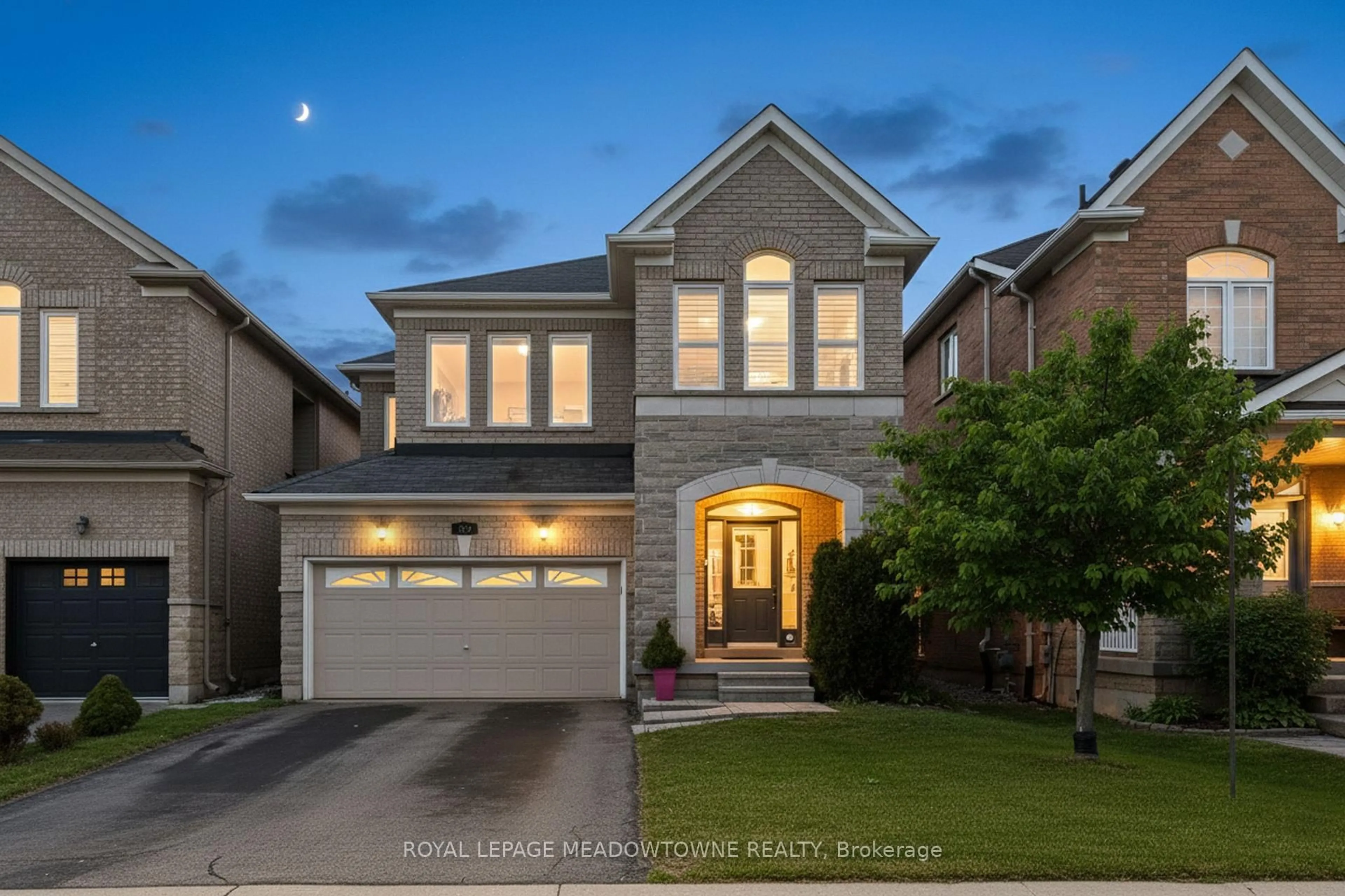 Home with brick exterior material, street for 355 Greenlees Circ, Milton Ontario L9T 0X2