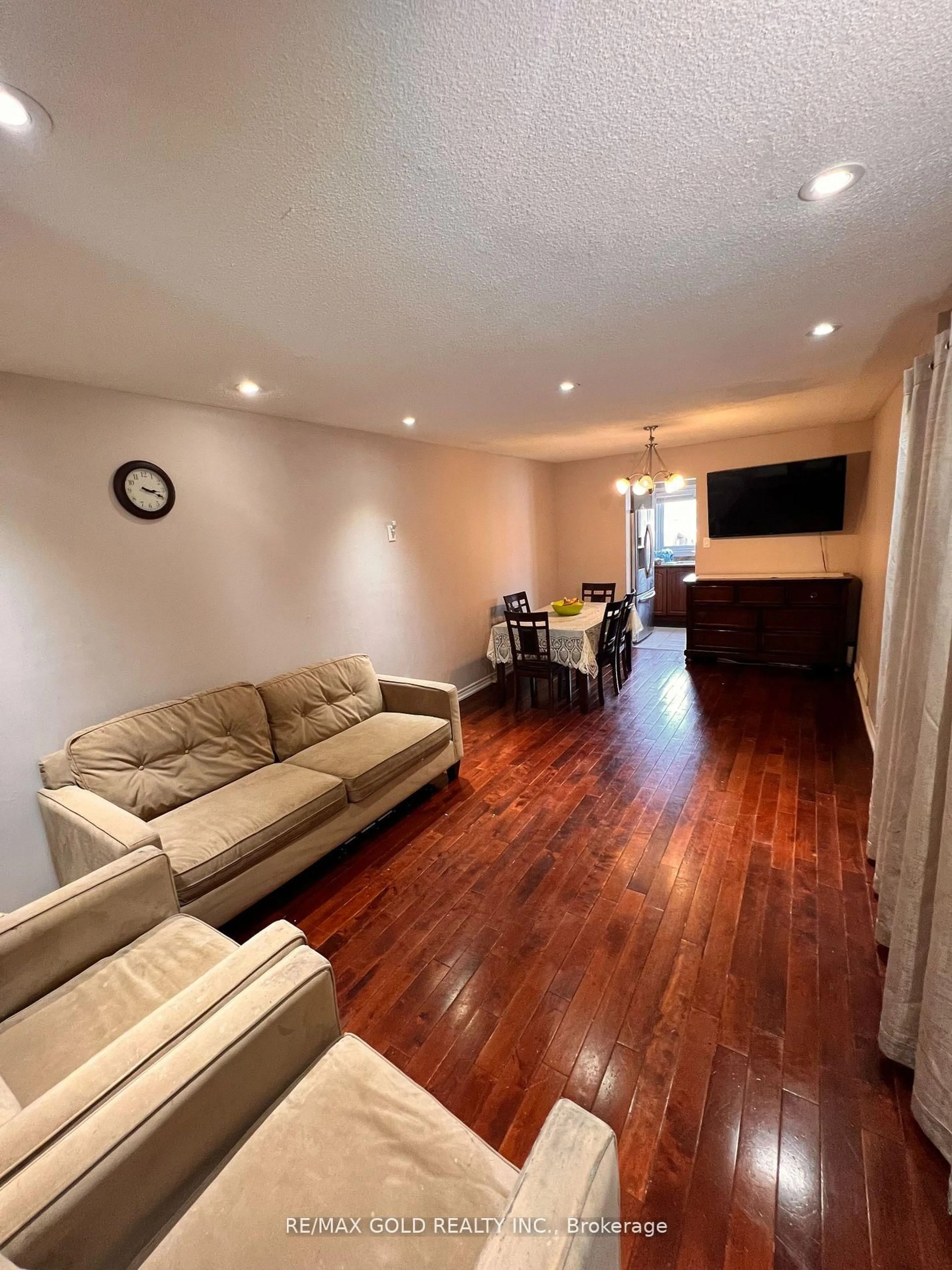 A pic of a room for 1020 Central Park Dr #5, Brampton Ontario L6S 3J5