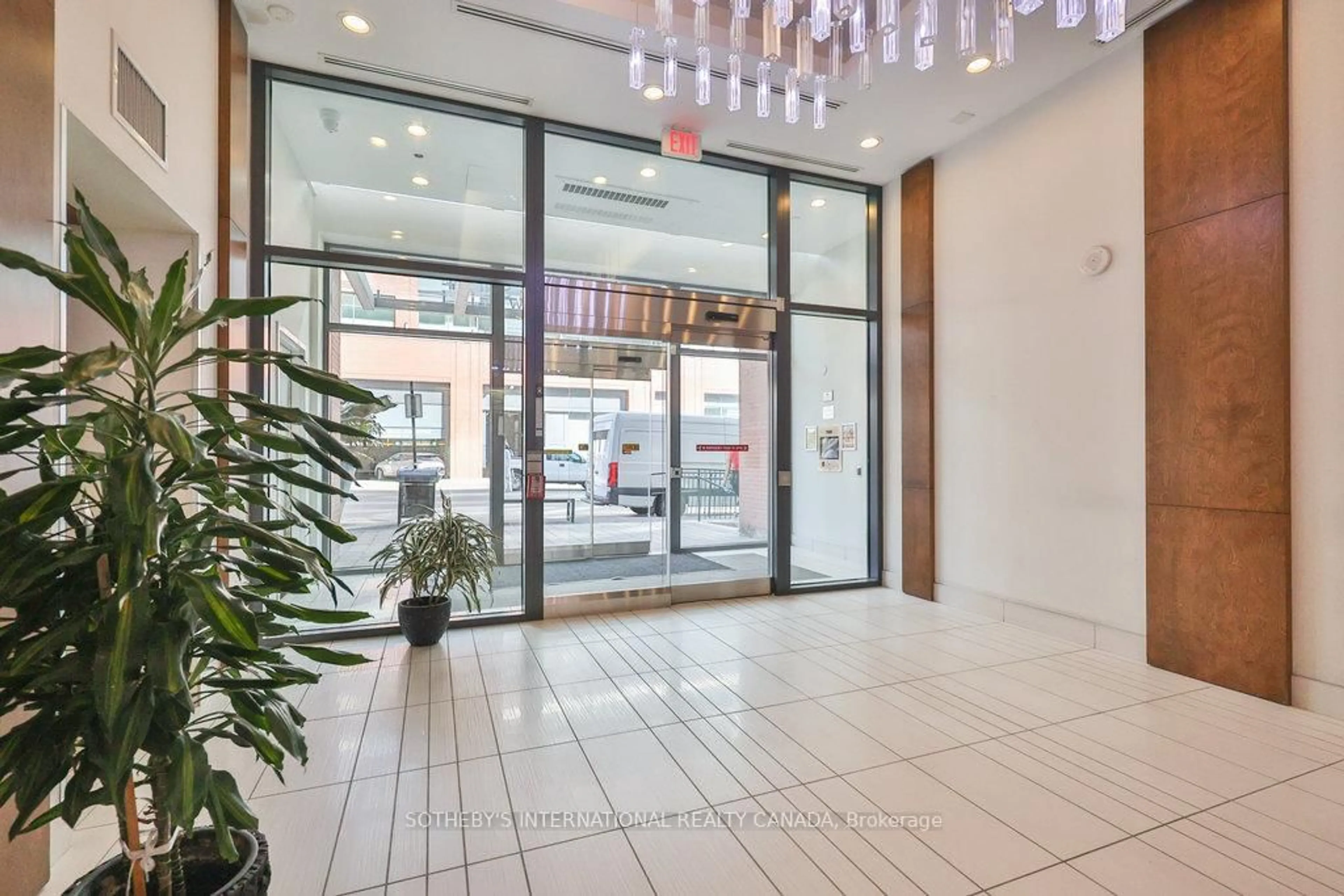 Indoor foyer for 2212 Lake Shore Blvd #1803, Toronto Ontario M8V 0C2