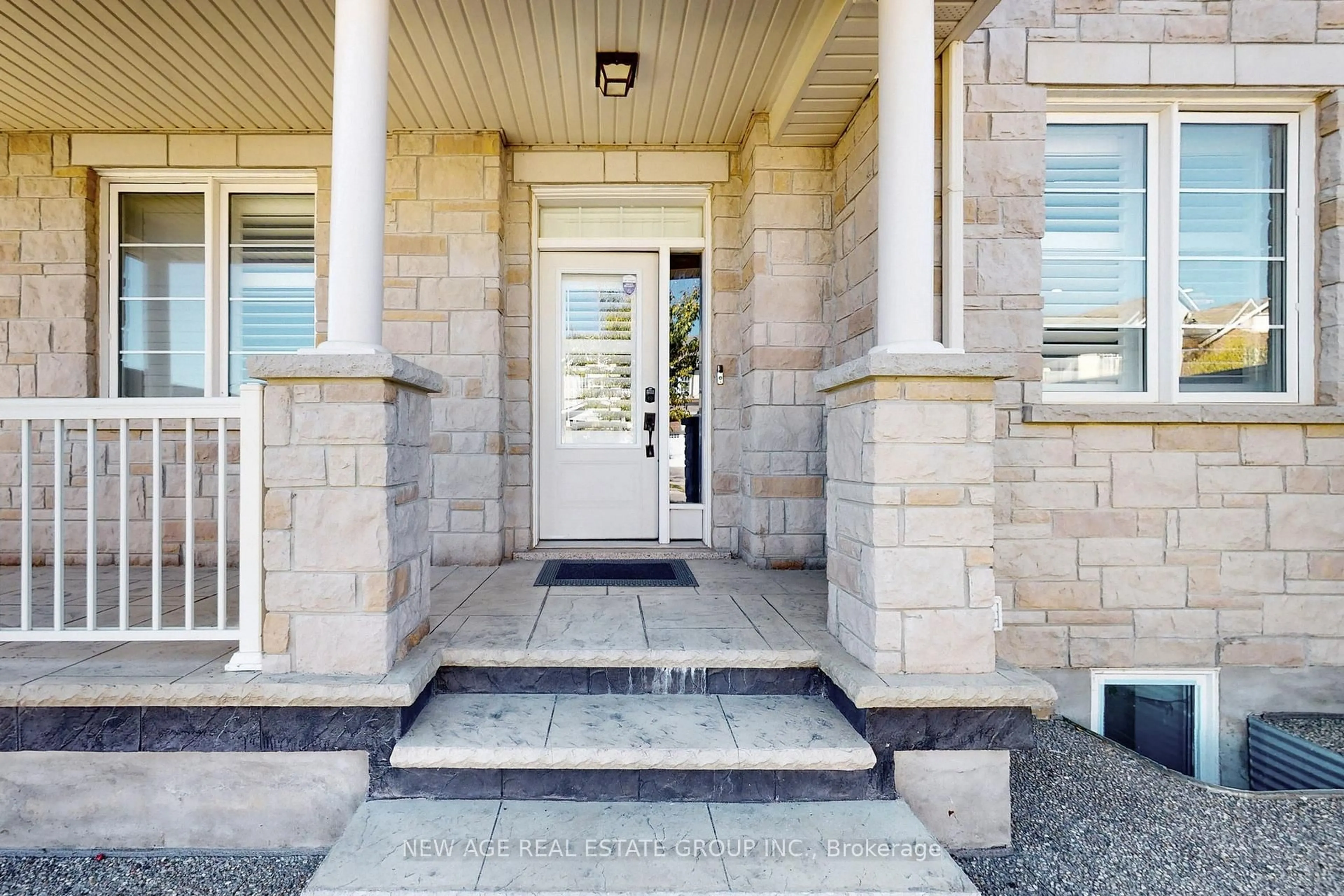 Unknown for 153 Whitlock Ave, Milton Ontario L9E 1G1