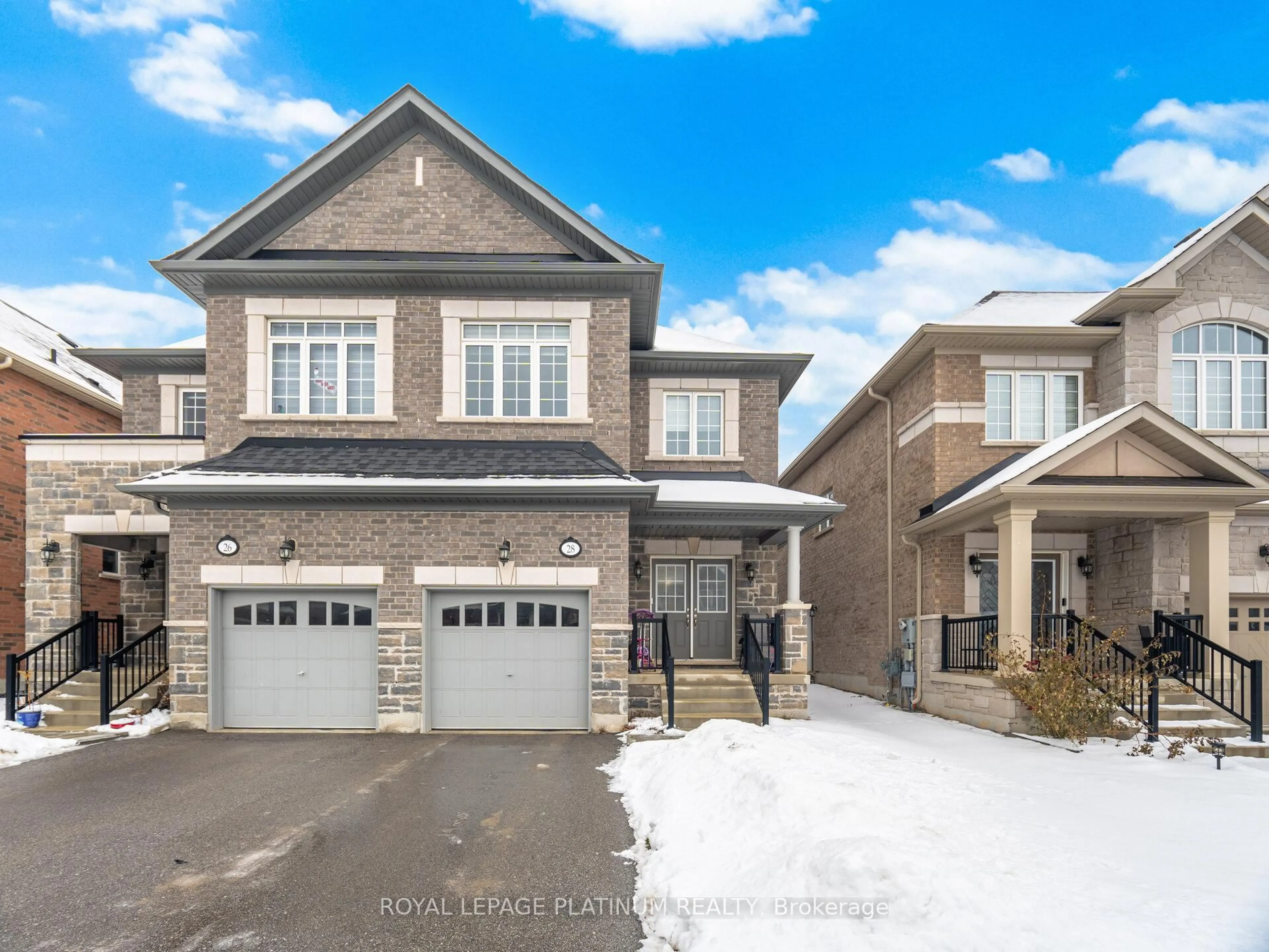 Home with brick exterior material, street for 28 OVERSTONE Rd, Halton Hills Ontario L7G 0M9