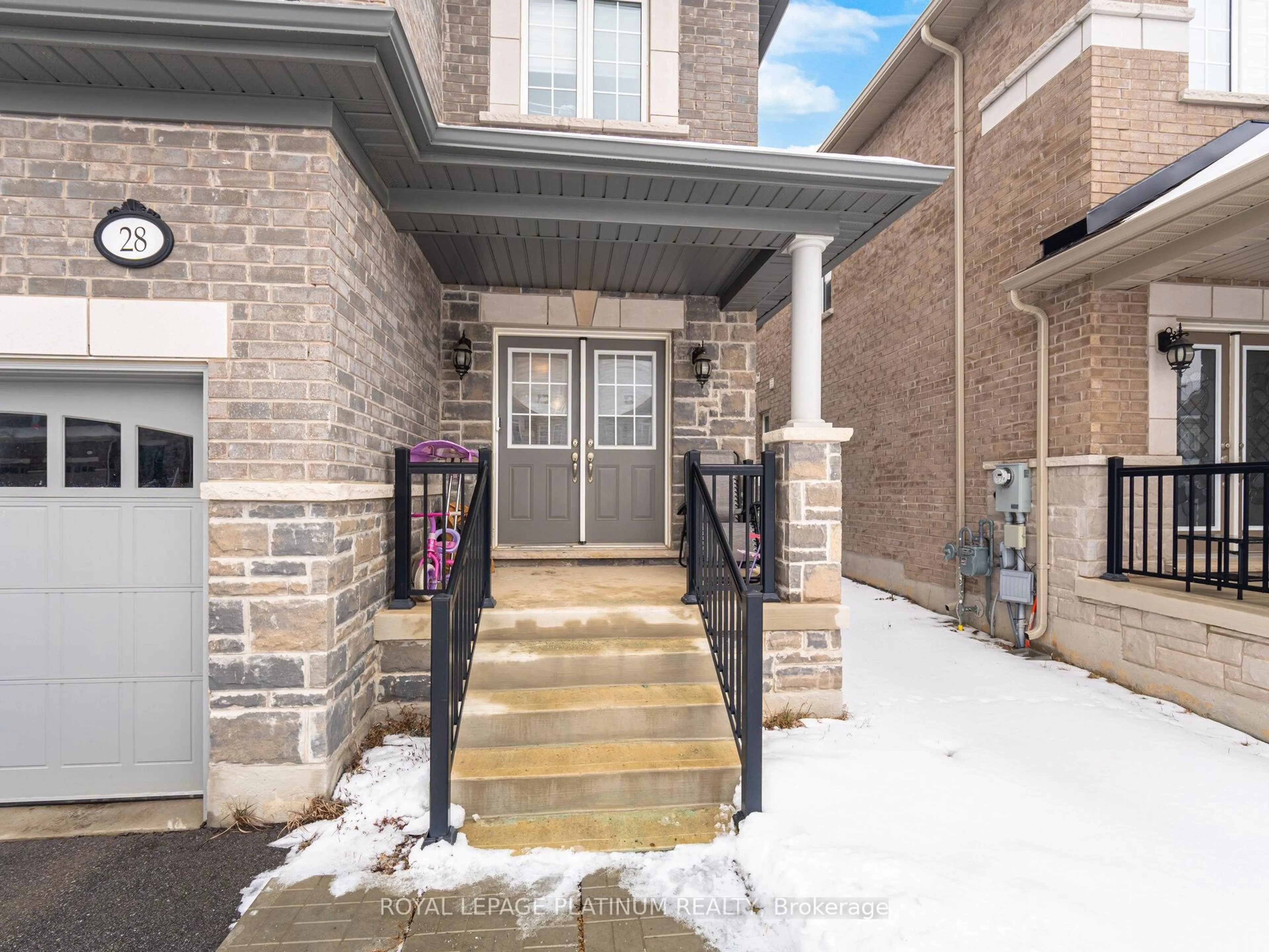 Unknown for 28 OVERSTONE Rd, Halton Hills Ontario L7G 0M9