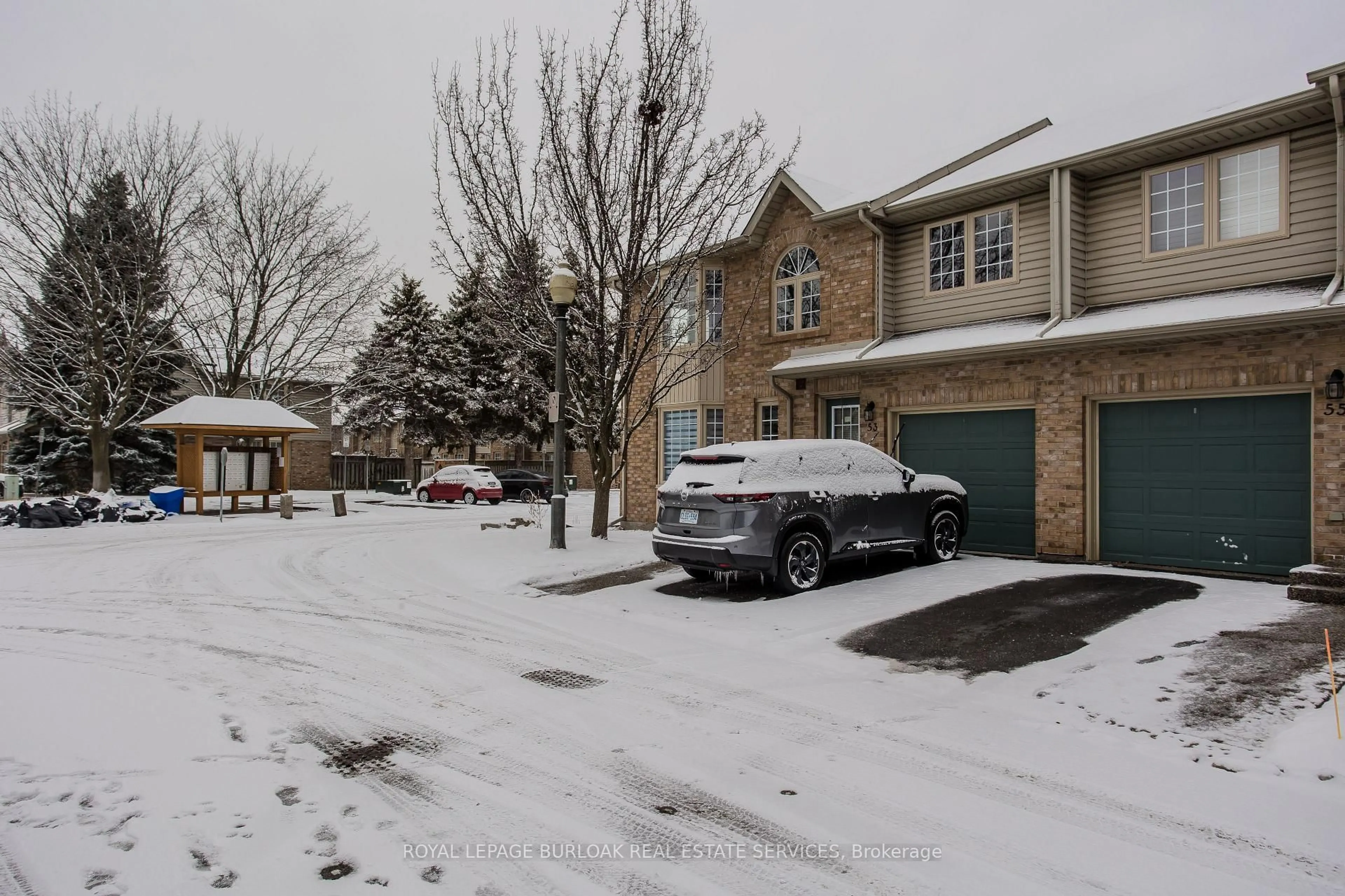 A pic from outside/outdoor area/front of a property/back of a property/a pic from drone, street for 3333 New St #53, Burlington Ontario L7N 1N1