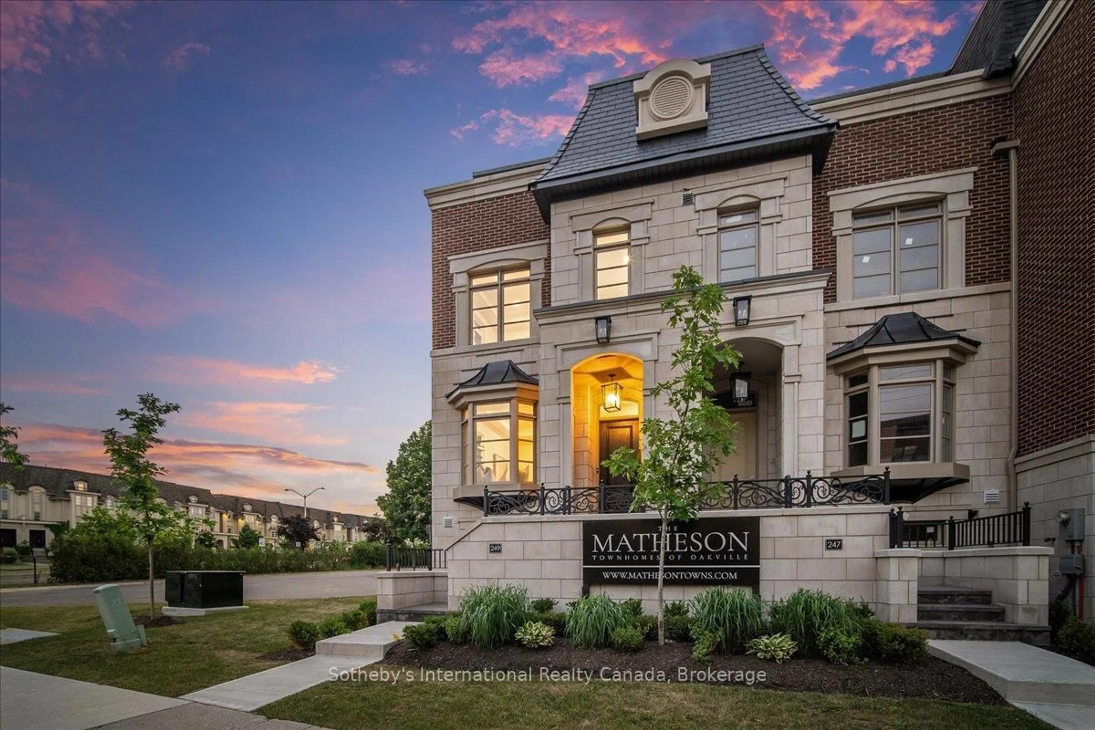 Home with brick exterior material, unknown for 249 Rebecca St, Oakville Ontario L6K 2W4