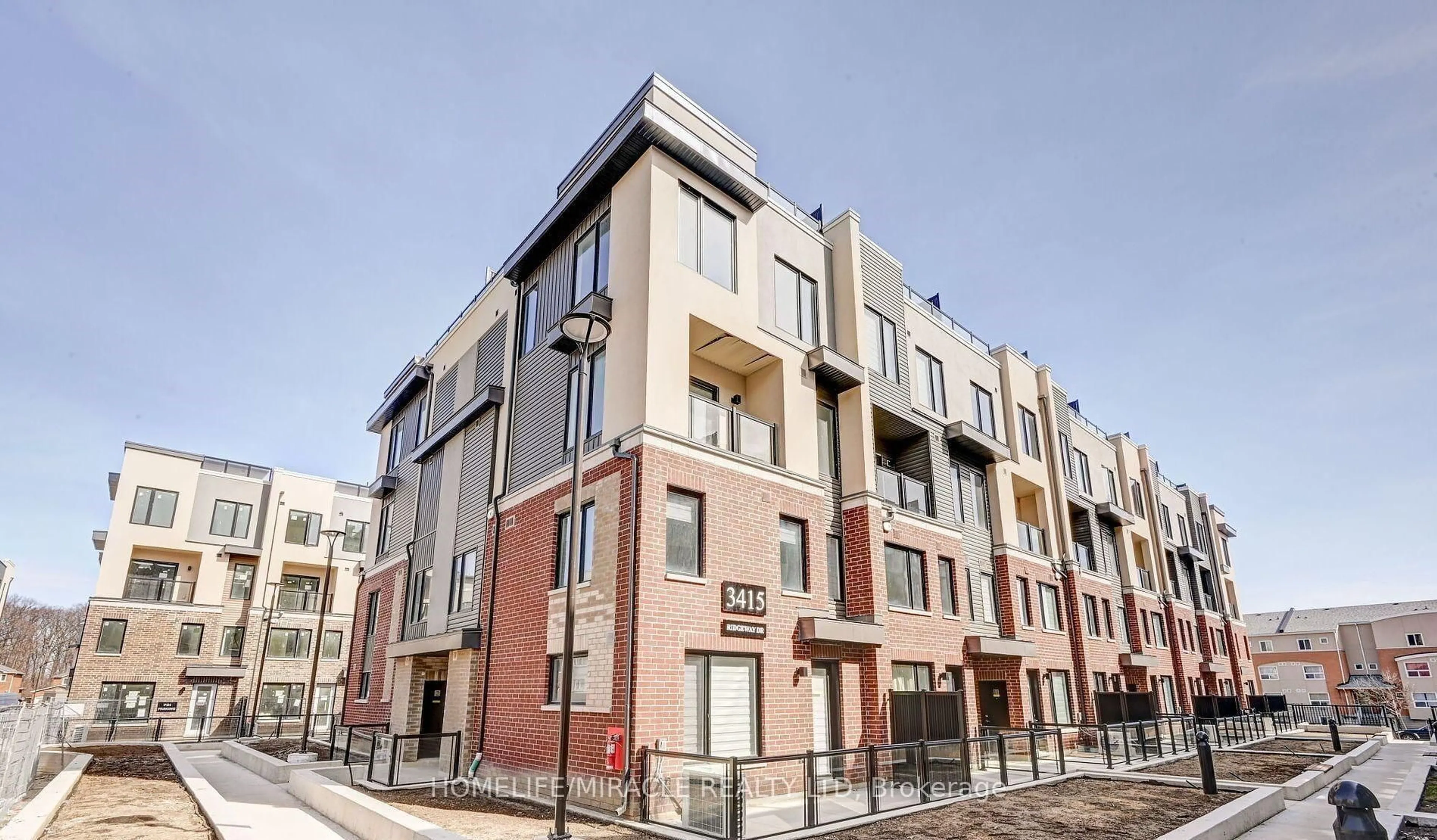 Unknown for 3415 Ridgeway Dr #02, Mississauga Ontario L5L 0B9