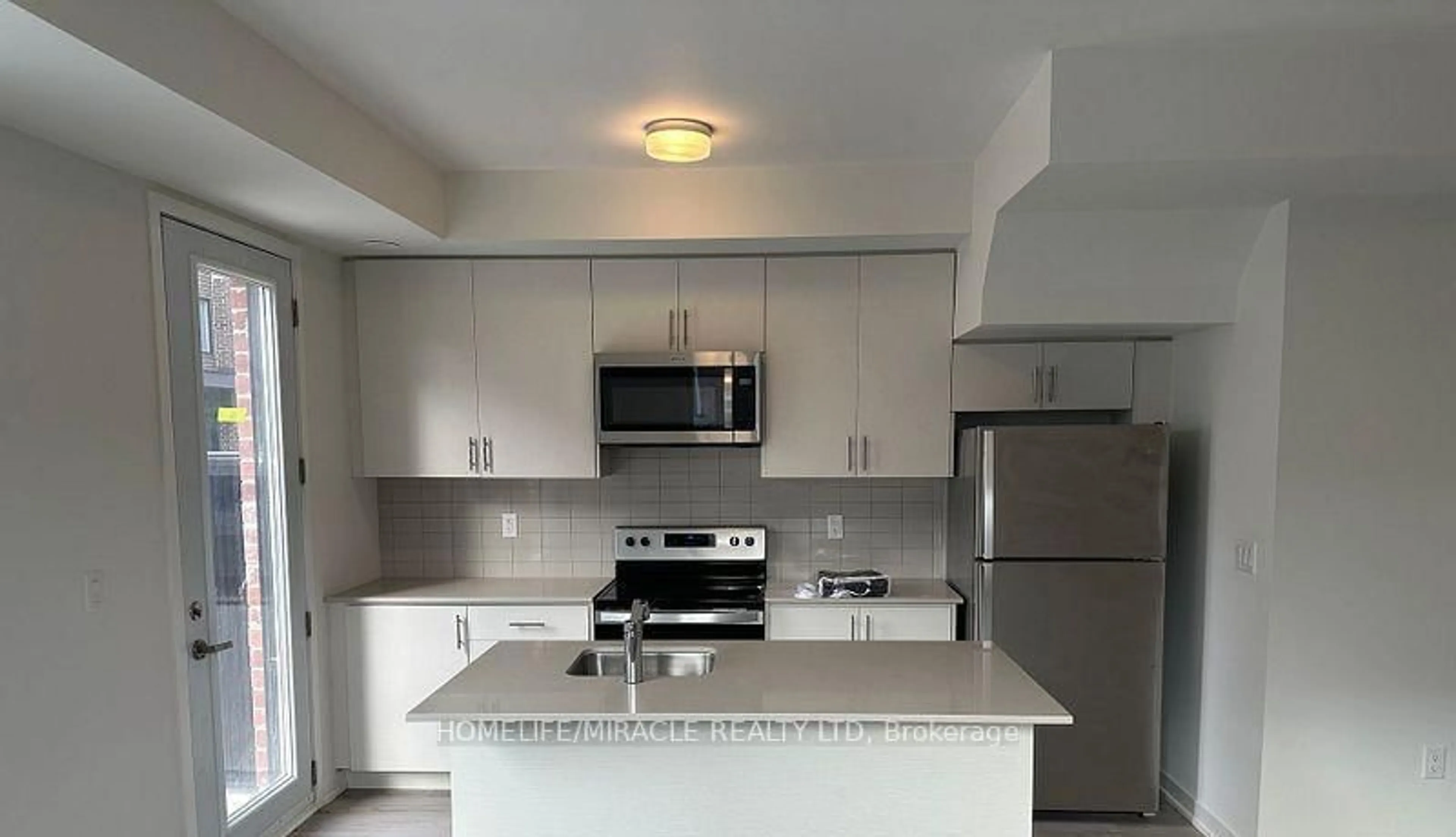 Standard kitchen, ceramic/tile floor for 3415 Ridgeway Dr #02, Mississauga Ontario L5L 0B9