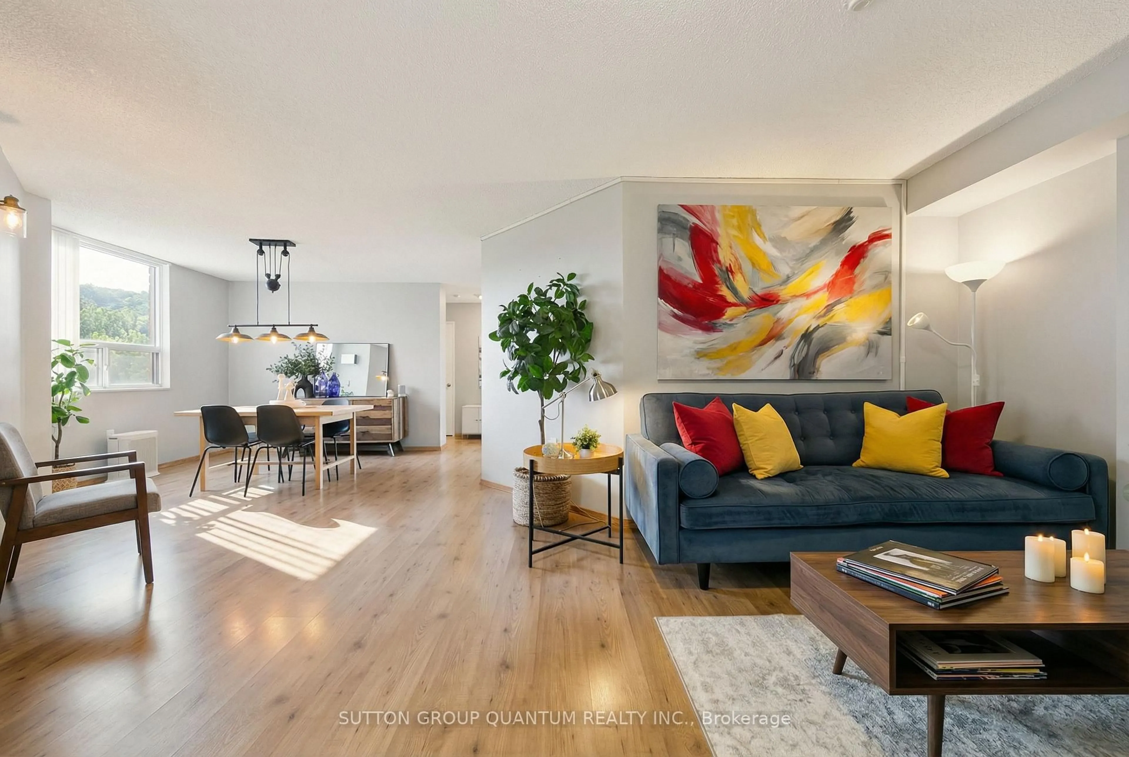 Living room with furniture, wood/laminate floor for 1110 WALDEN Circ #611, Mississauga Ontario L5J 4R3