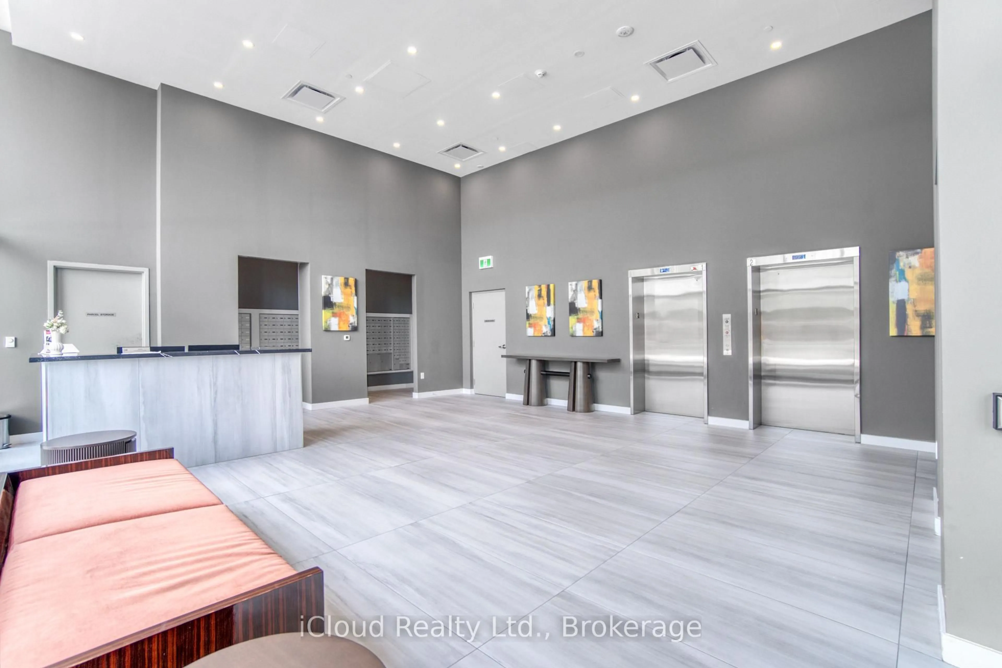 Lobby for 859 The Queensway #519, Toronto Ontario M8Z 1N8