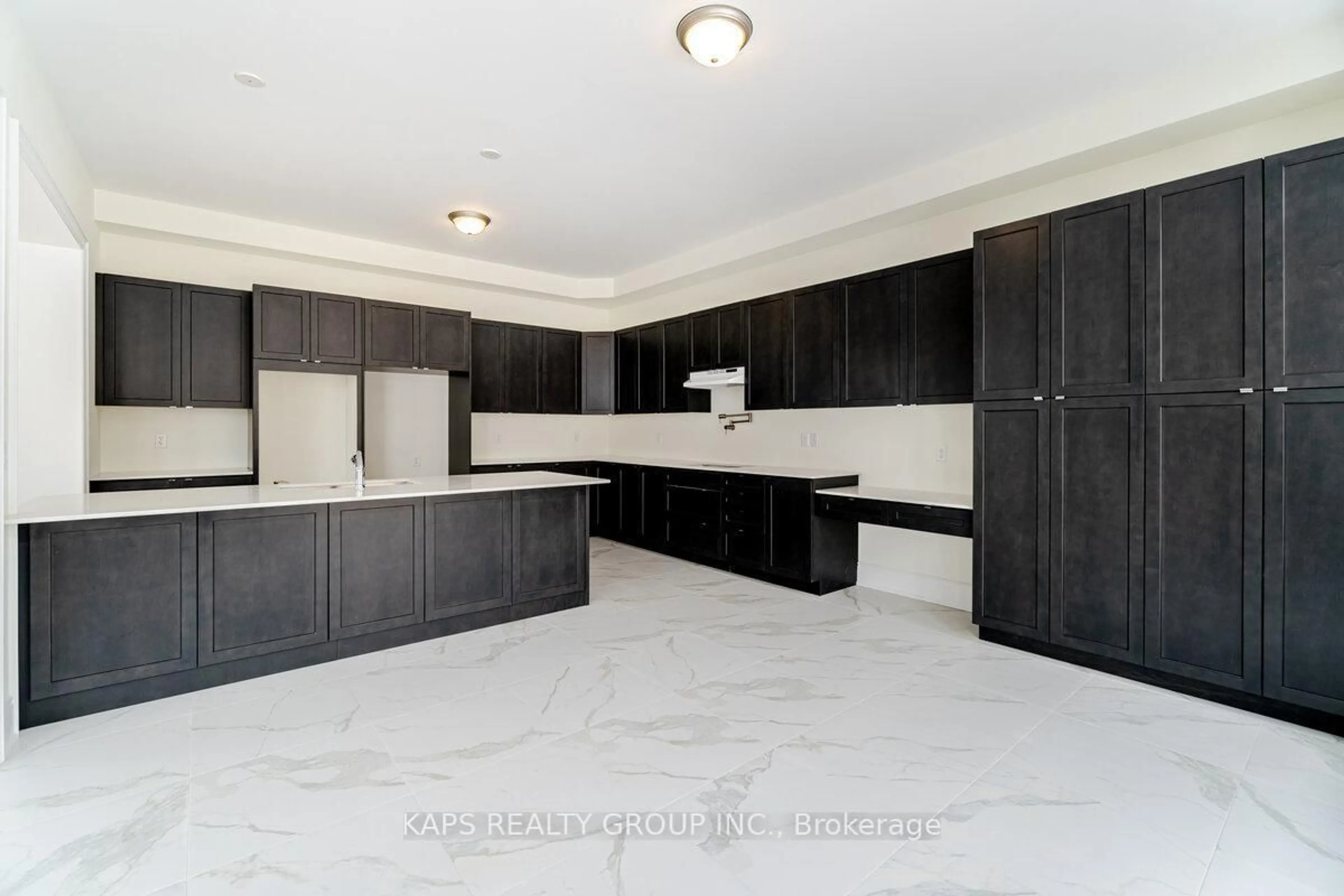 Open concept kitchen, ceramic/tile floor for 85 Donald Stewart Rd, Brampton Ontario L7A 0C3