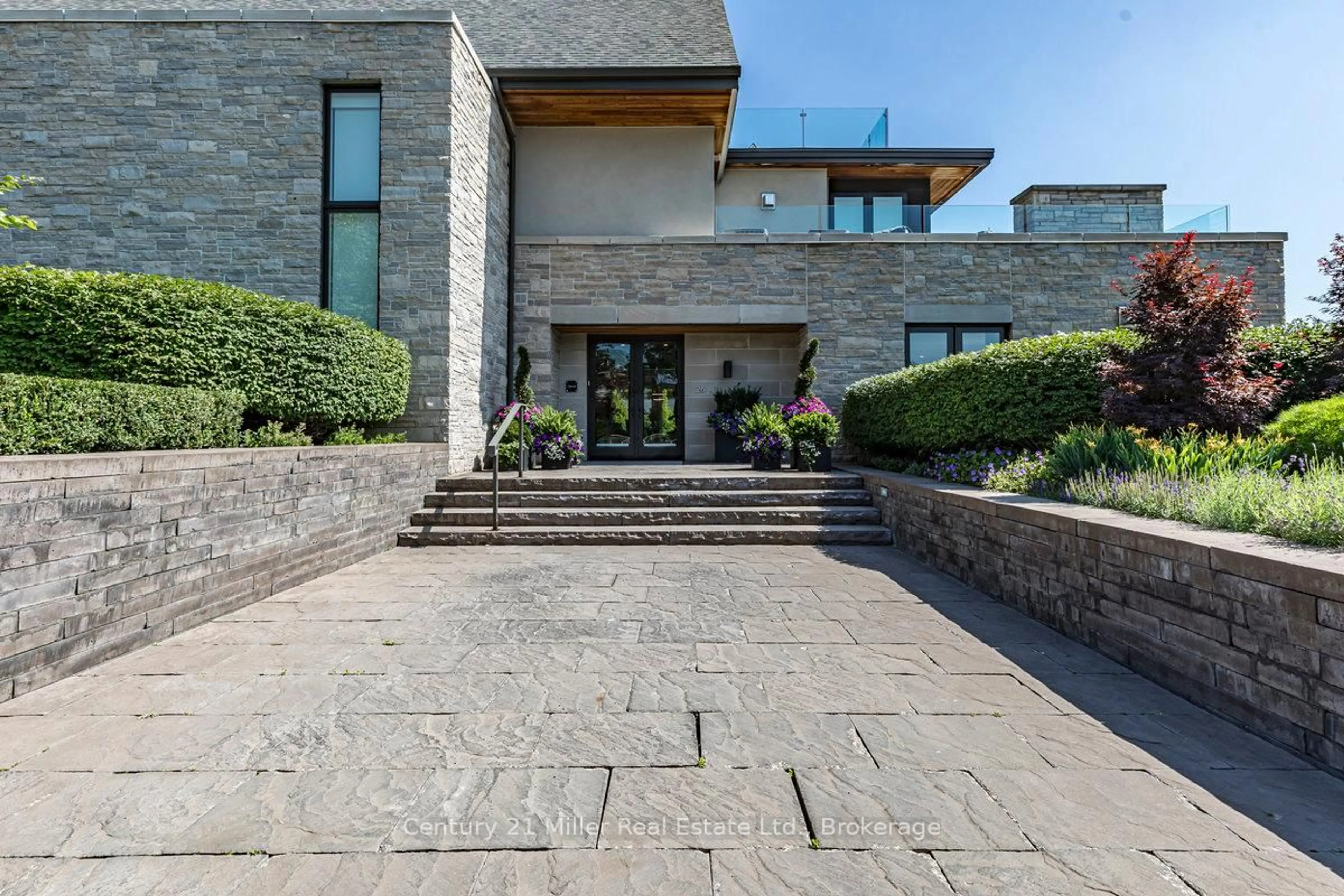 Unknown for 10 Maple Grove Dr #26, Oakville Ontario L6J 0E1