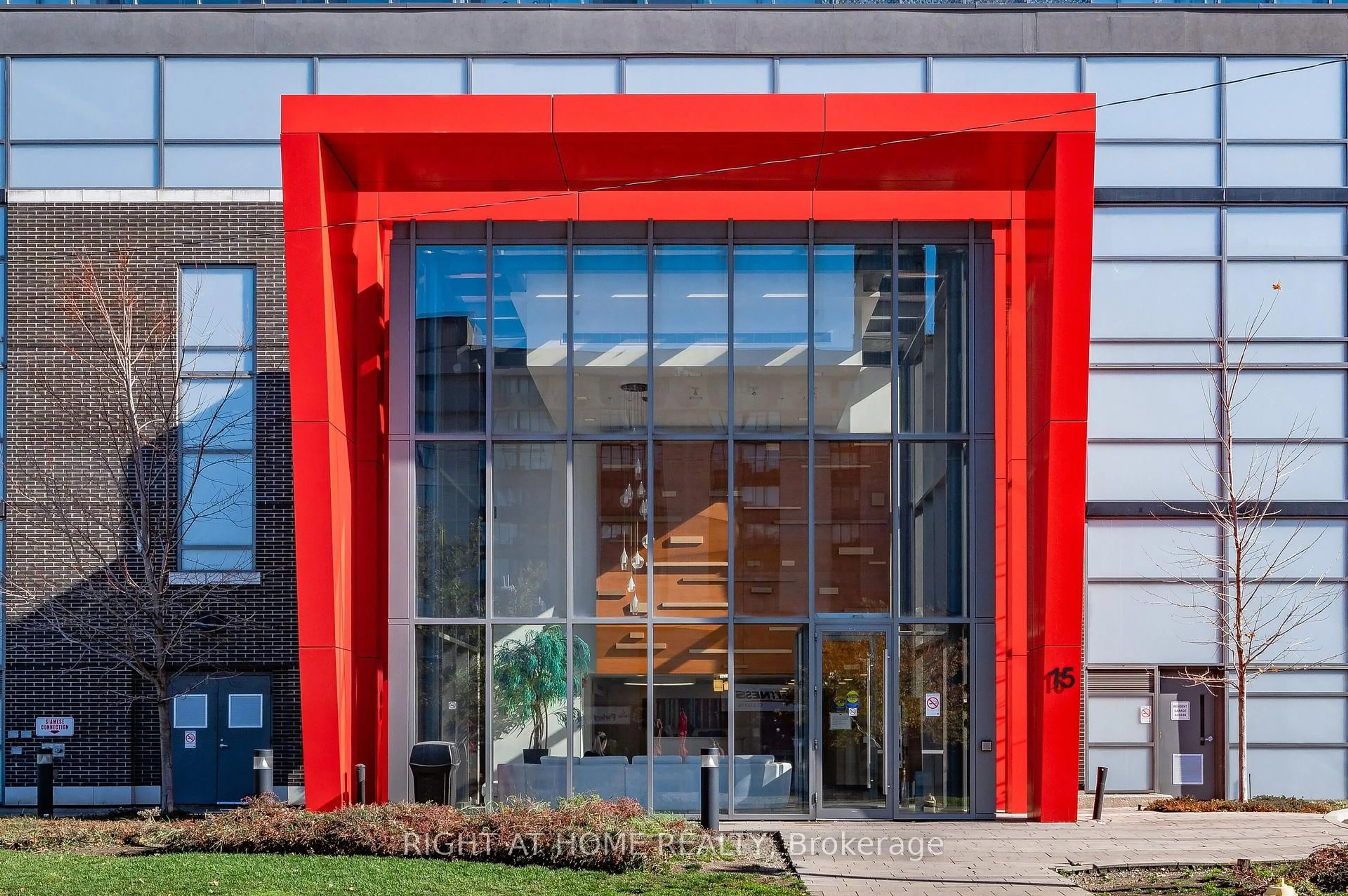 Indoor foyer for 15 James Finlay Way #917, Toronto Ontario M3M 0B3