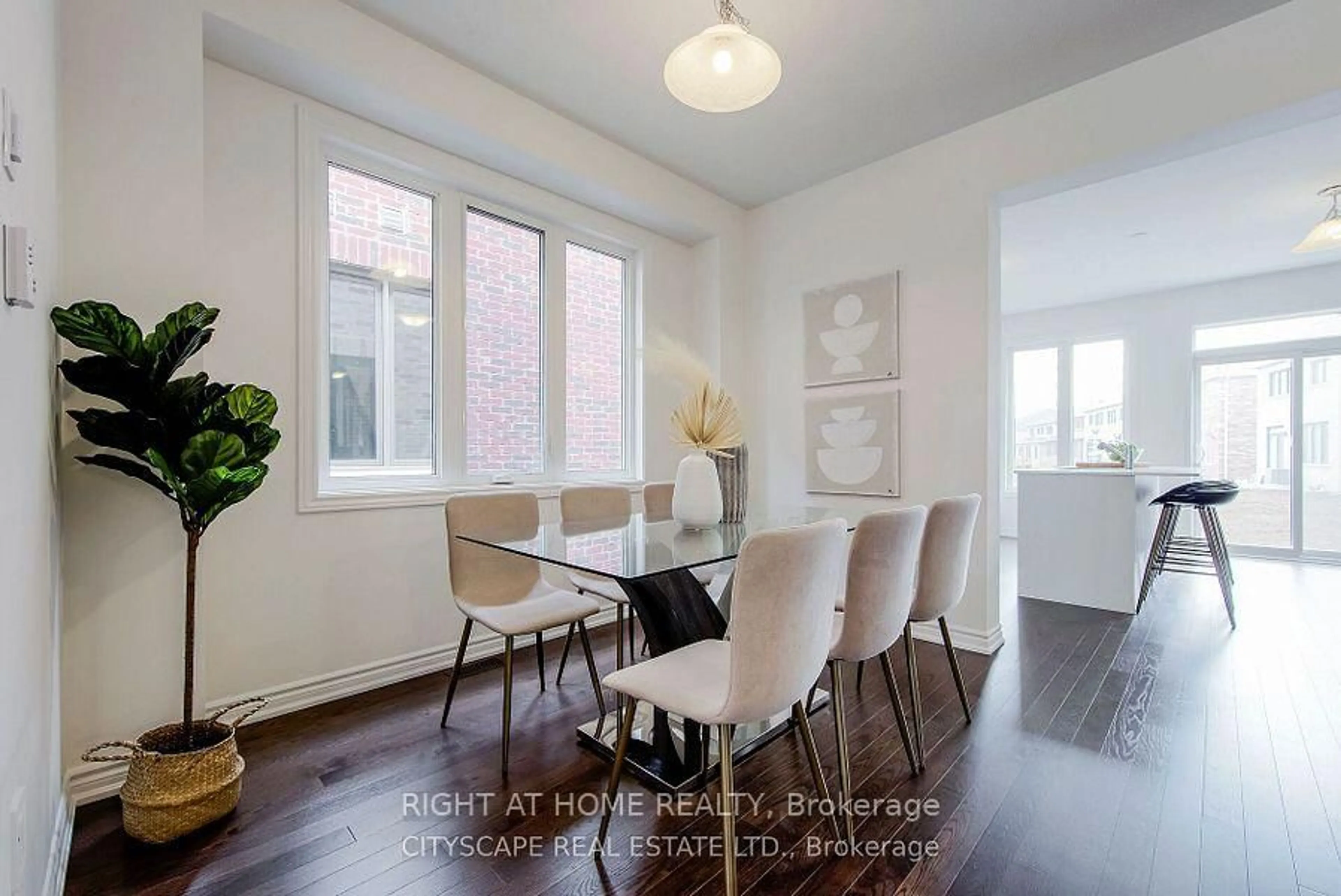 Dining room, wood/laminate floor for 1462 KITCHEN Crt, Milton Ontario L9E 1Y8