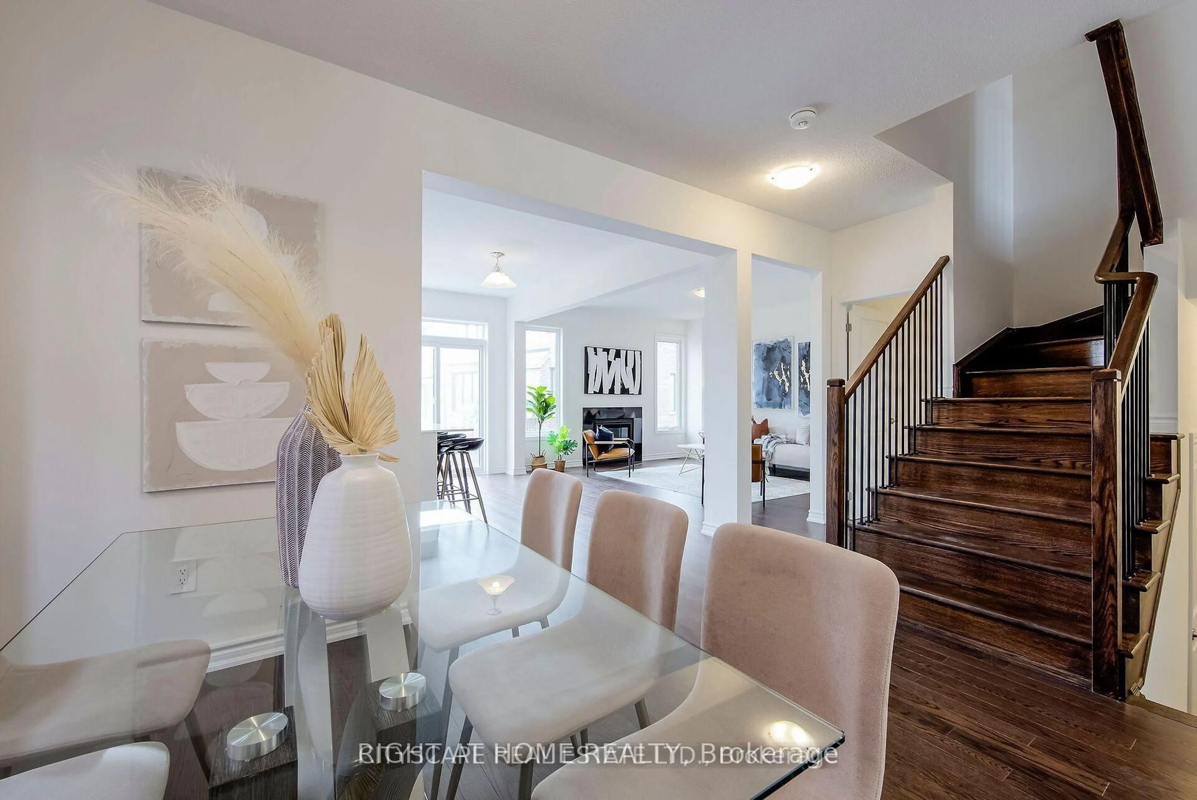 Dining room, unknown for 1462 KITCHEN Crt, Milton Ontario L9E 1Y8