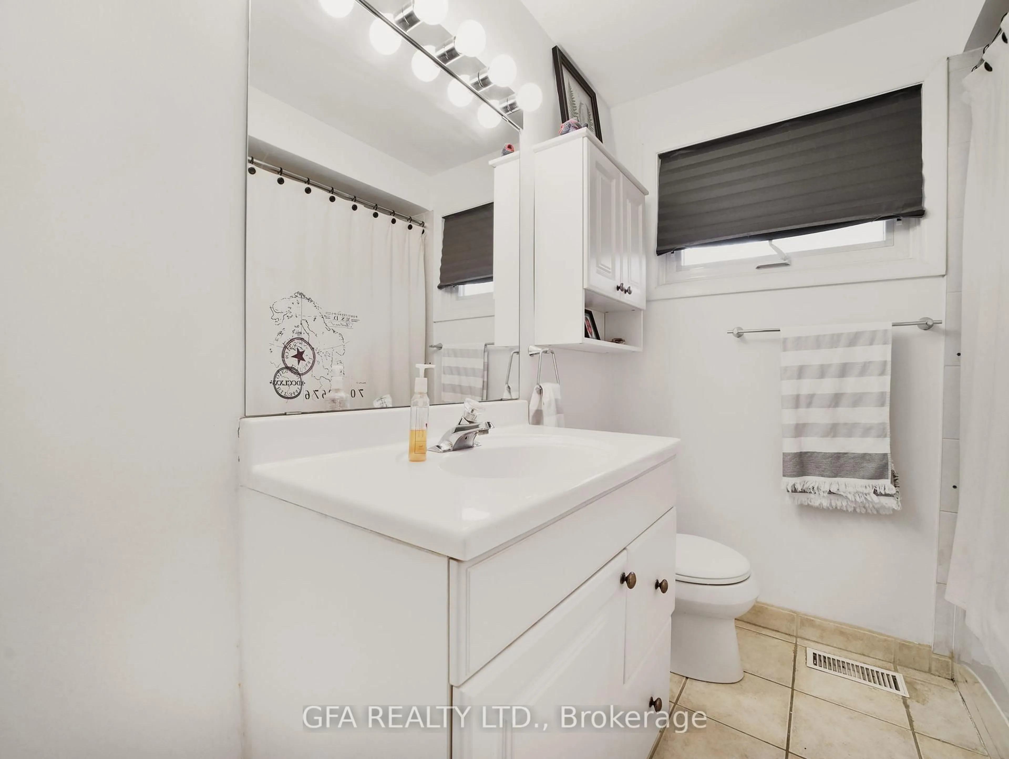 trreb/IMG-W12679326_04ccb554-47d5-4405-8dd9-adb30ee04afc-l.jpg