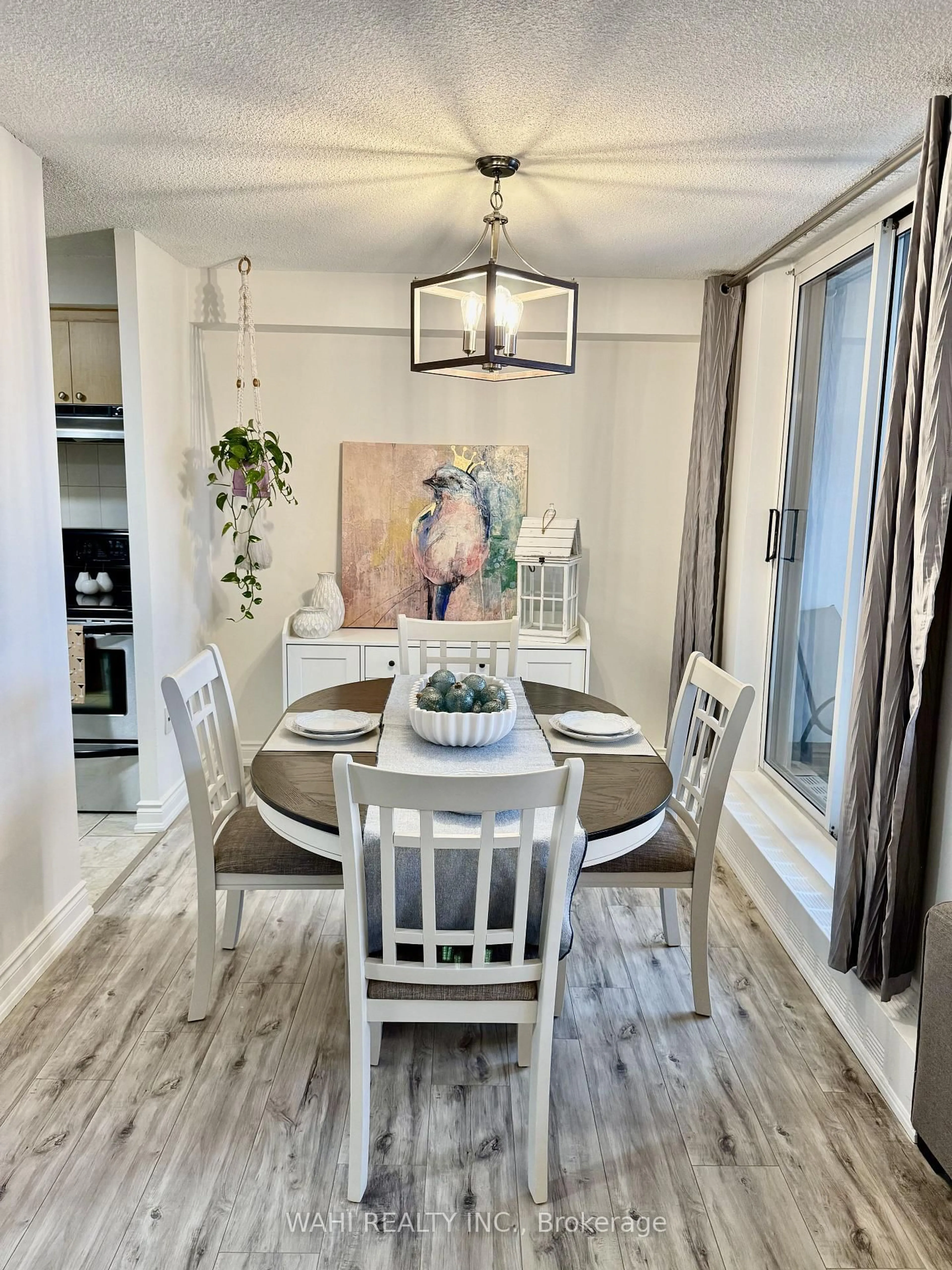 Dining room, unknown for 2900 BATTLEFORD Rd #1212, Mississauga Ontario L5N 2V9