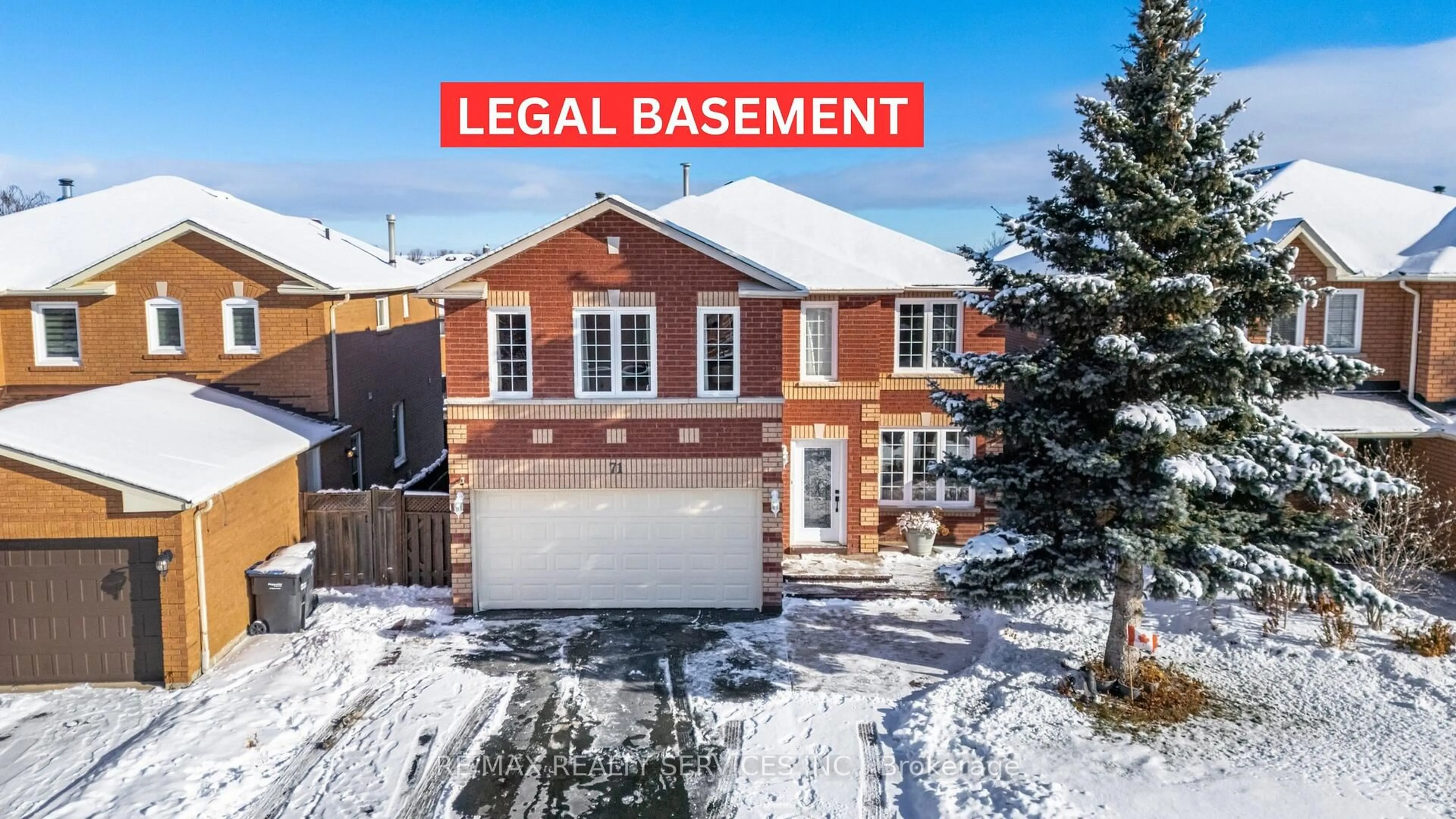 A pic from outside/outdoor area/front of a property/back of a property/a pic from drone, street for 71 Hutton Cres, Caledon Ontario L7C 1A7