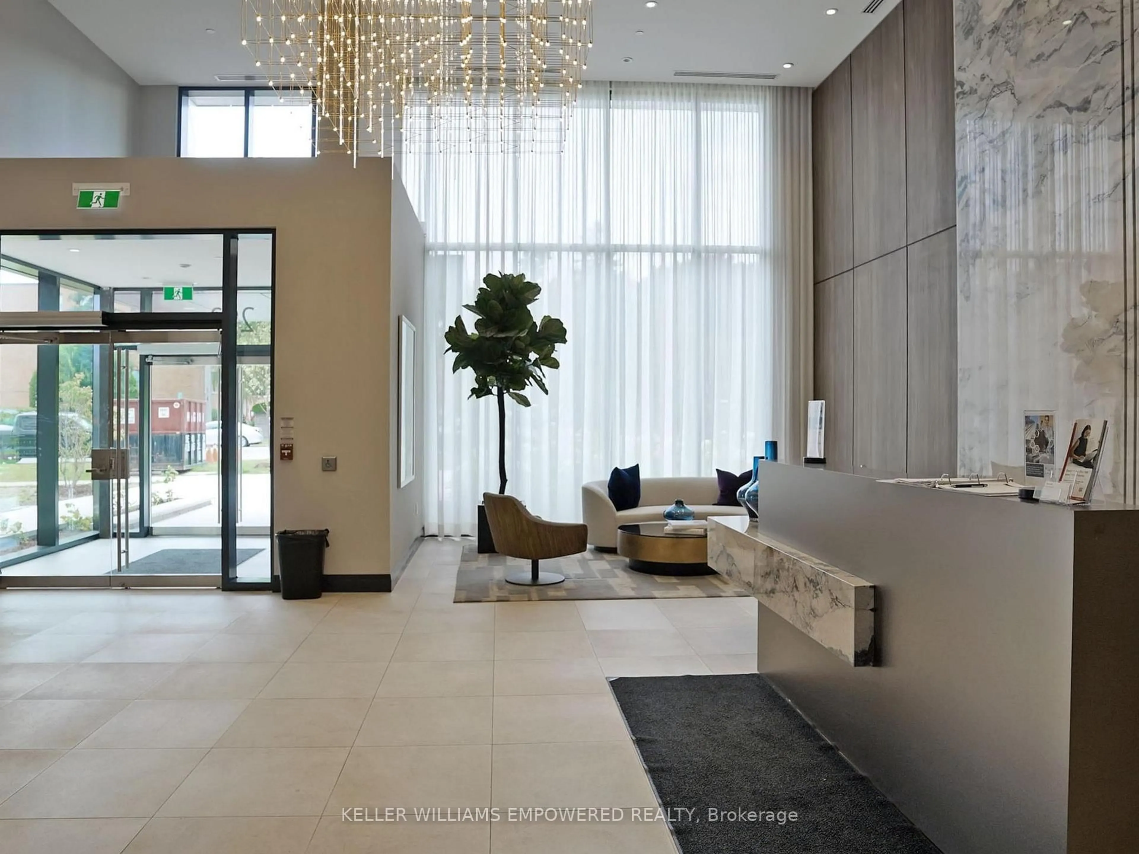 Indoor foyer for 293 The Kingsway #219, Toronto Ontario M9A 0E8