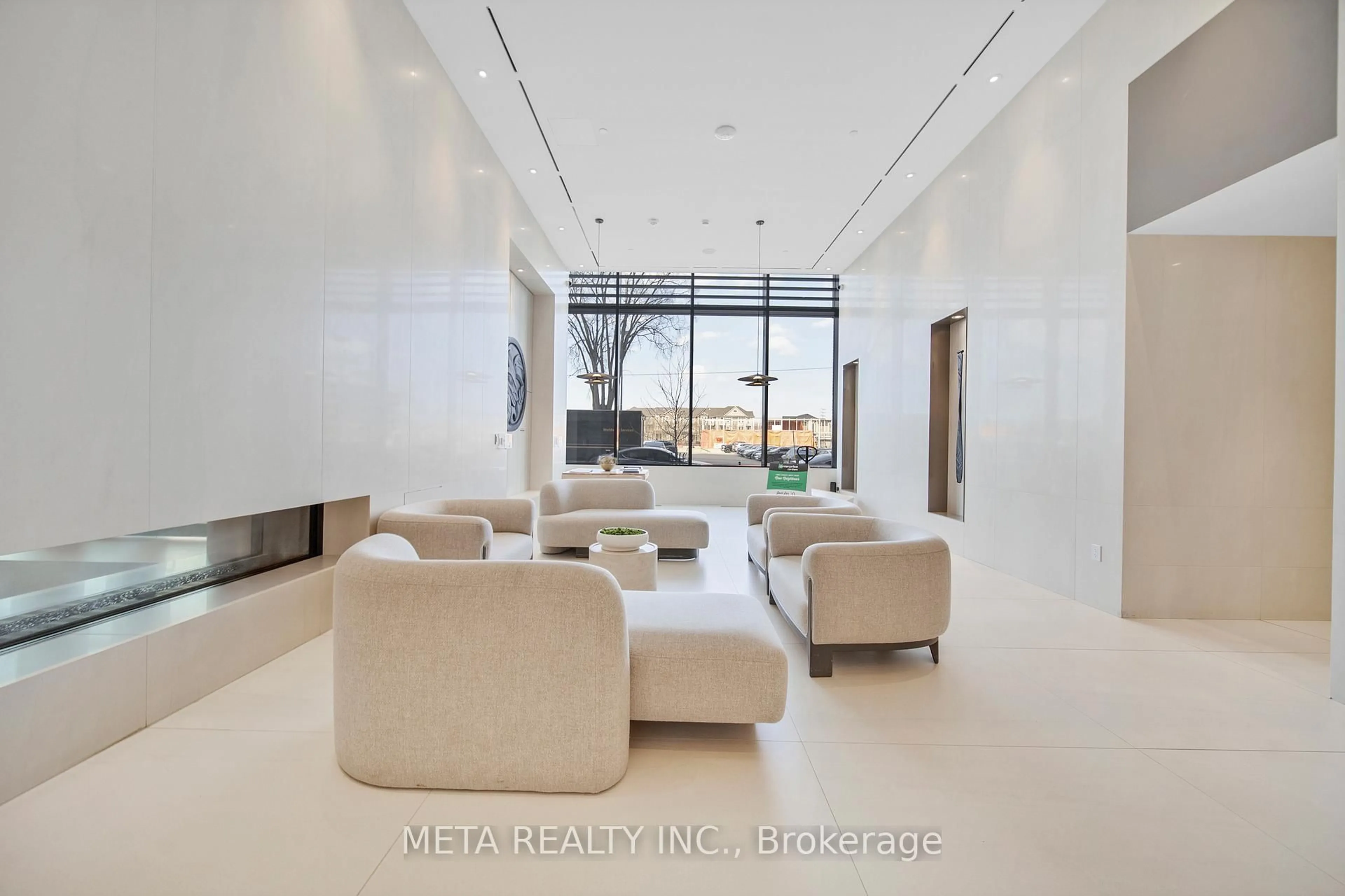 Unknown for 28 Ann St #1412, Mississauga Ontario L5G 3G1