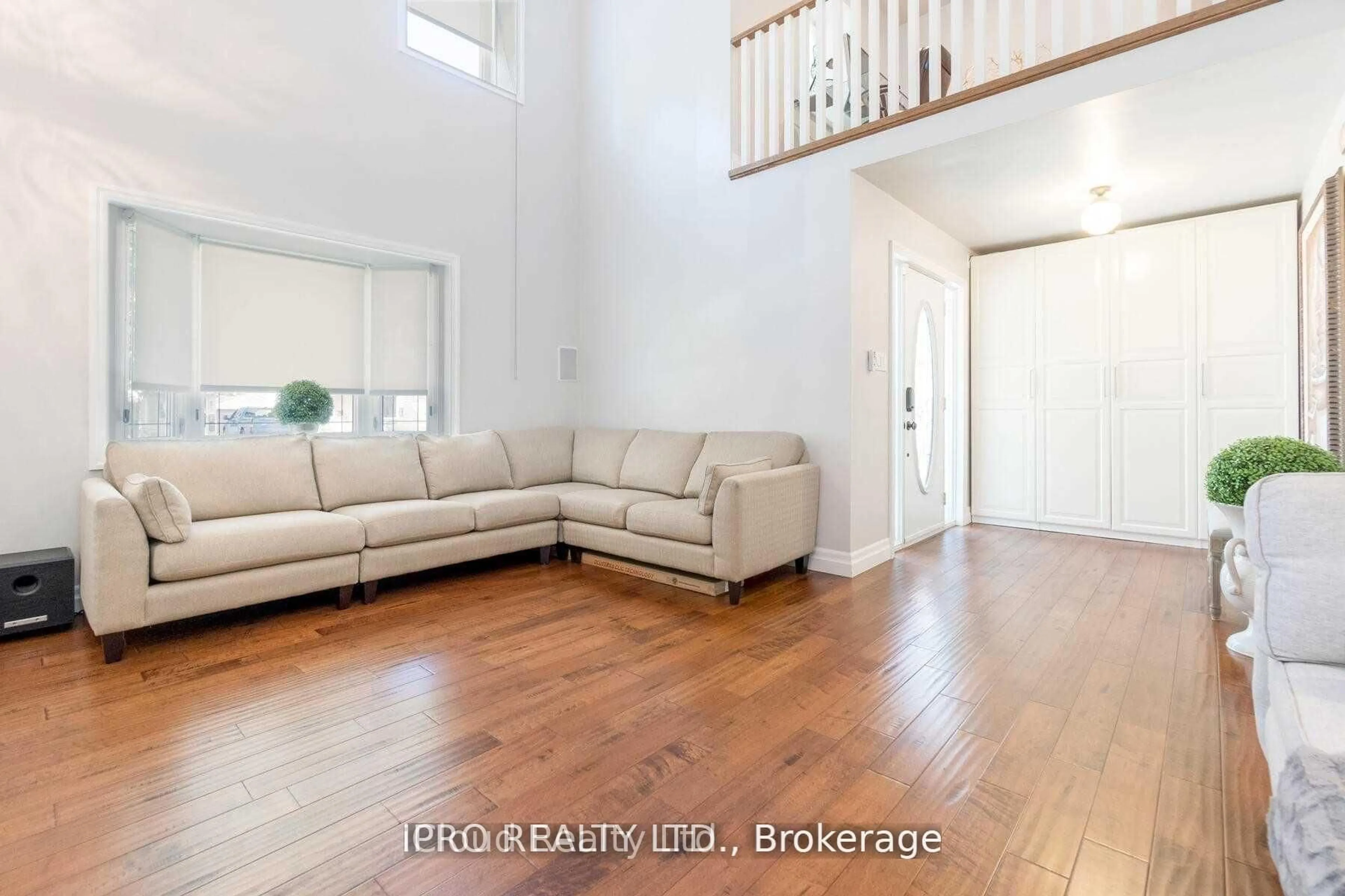 Unknown for 18 Sunset Blvd, Brampton Ontario L6X 1W8