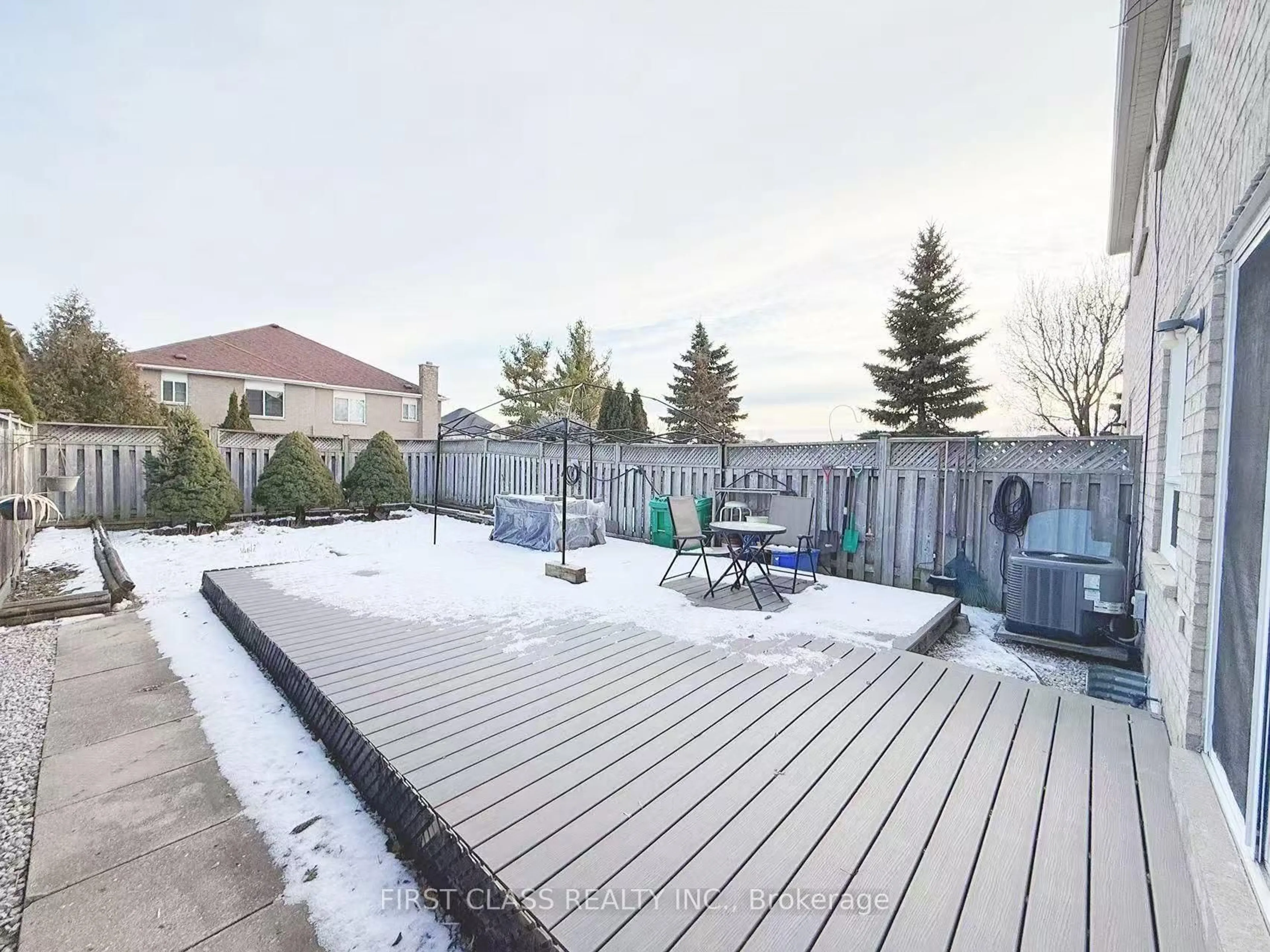 Patio, unknown for 3892 Manatee Way, Mississauga Ontario L5M 6P7