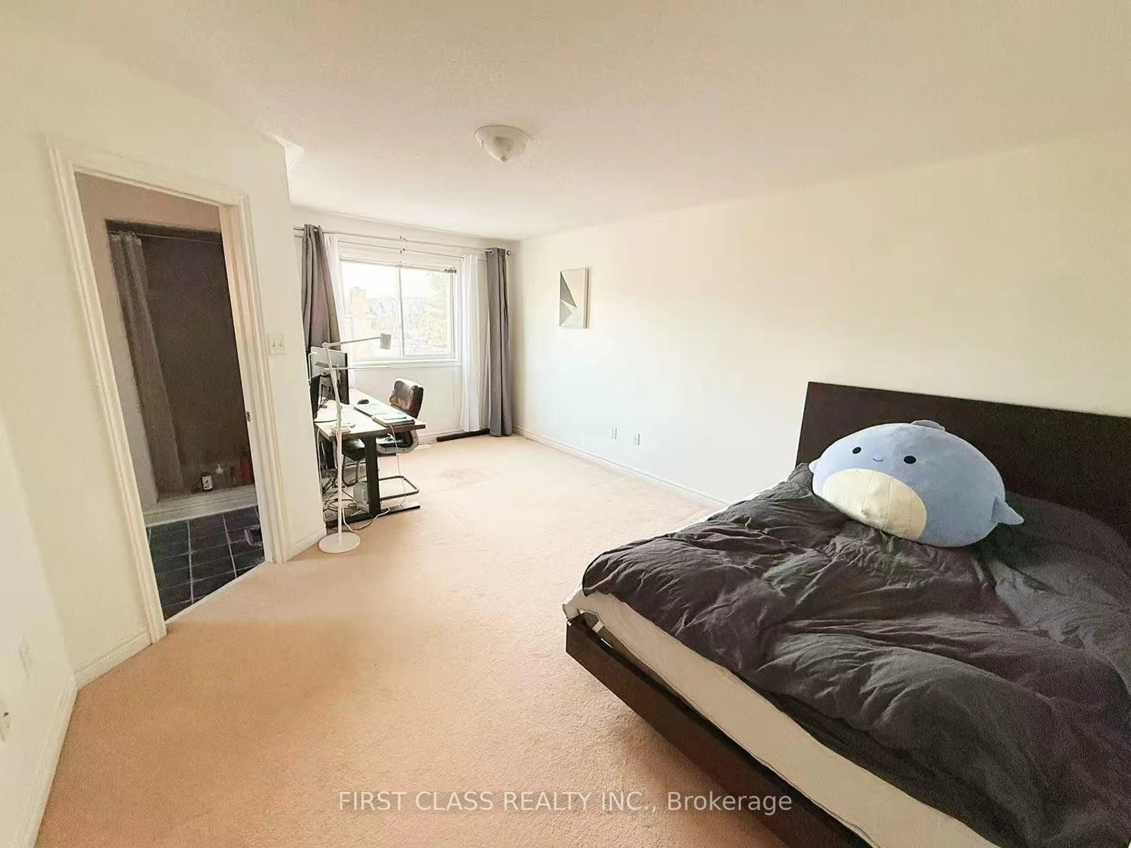 A pic of a room for 3892 Manatee Way, Mississauga Ontario L5M 6P7