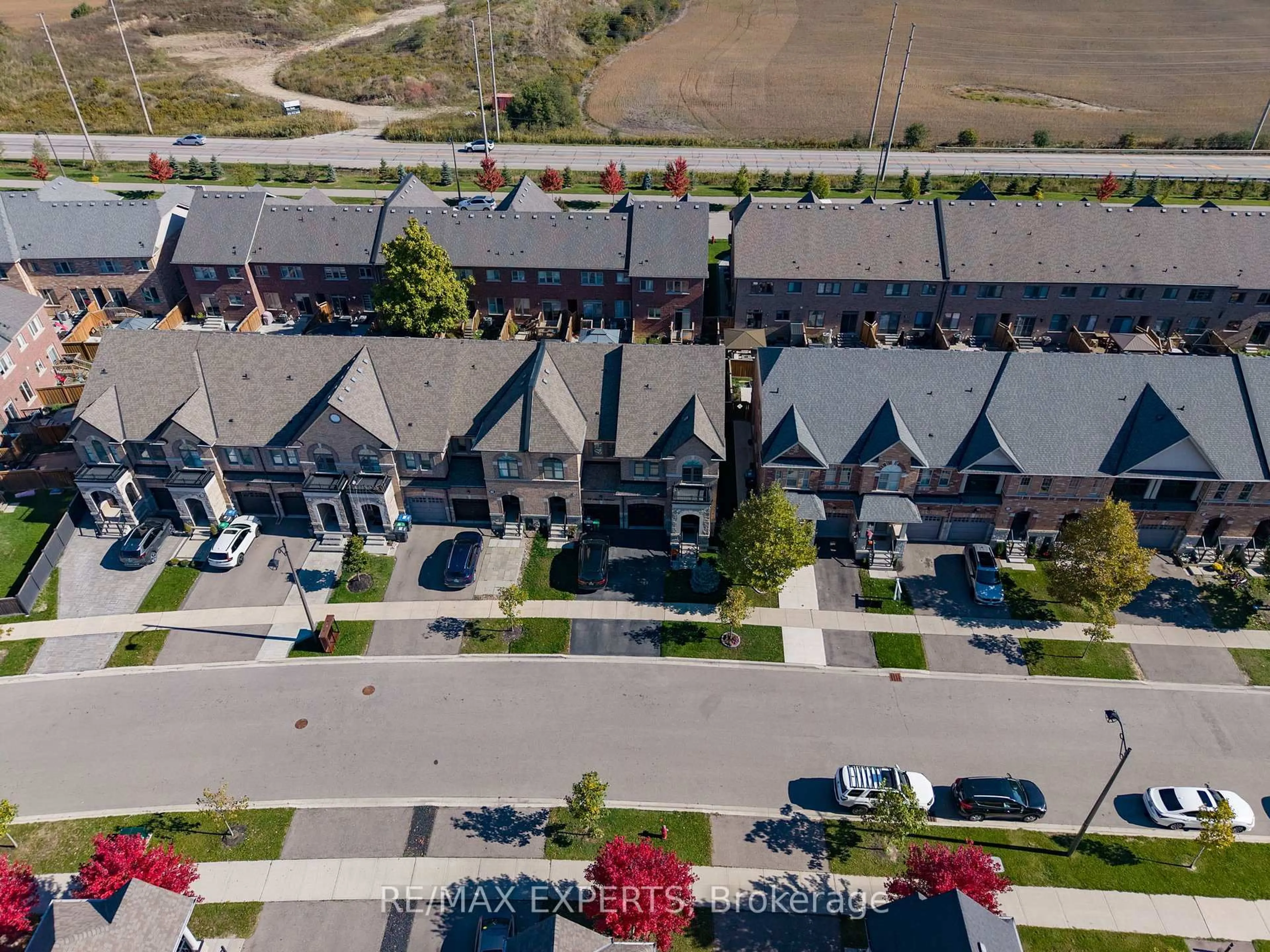 A pic from outside/outdoor area/front of a property/back of a property/a pic from drone, street for 55 Morra Ave, Caledon Ontario L7E 4K7