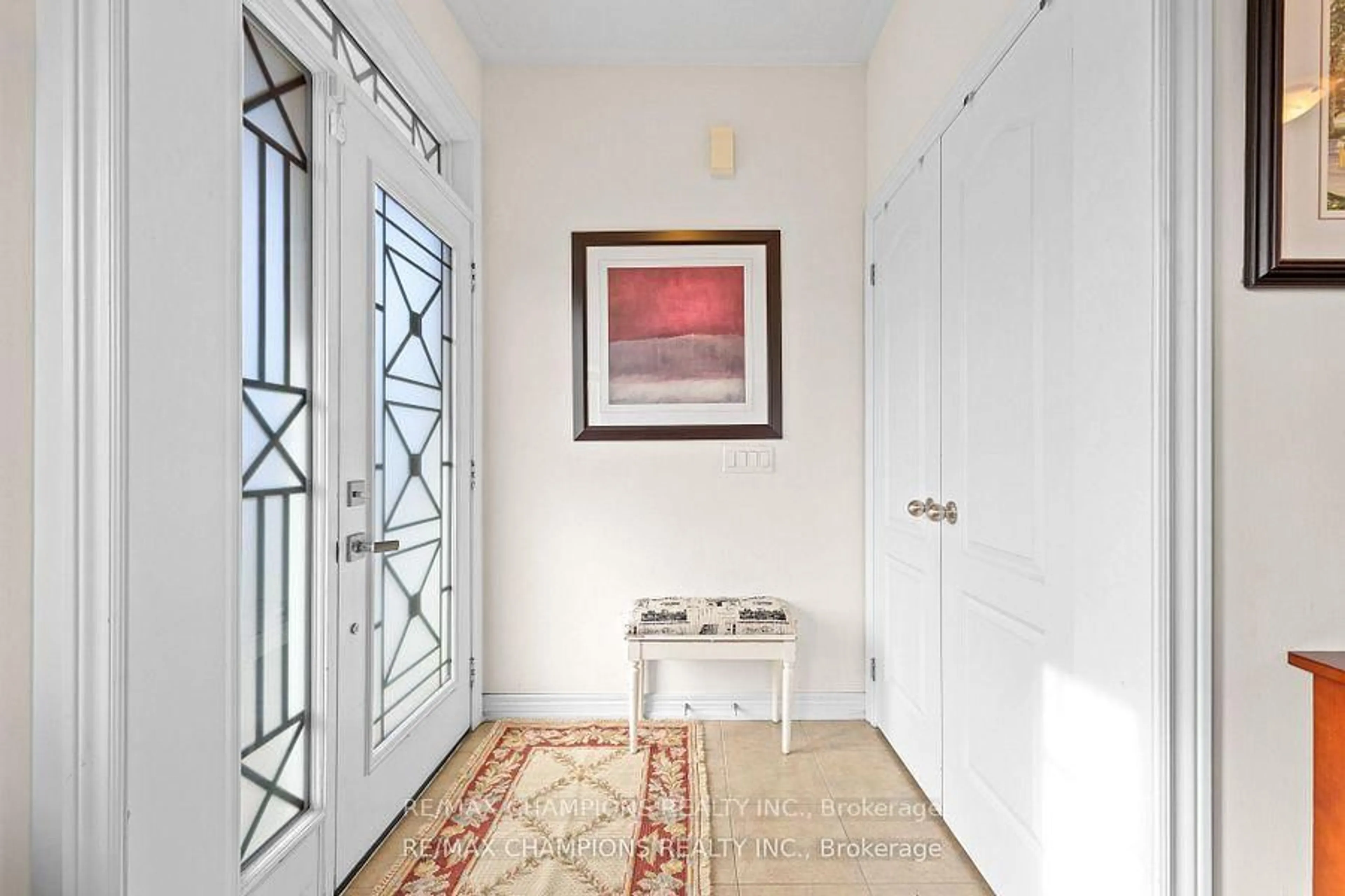 Indoor entryway for 3 Arcadia Rd, Caledon Ontario L7C 3V6