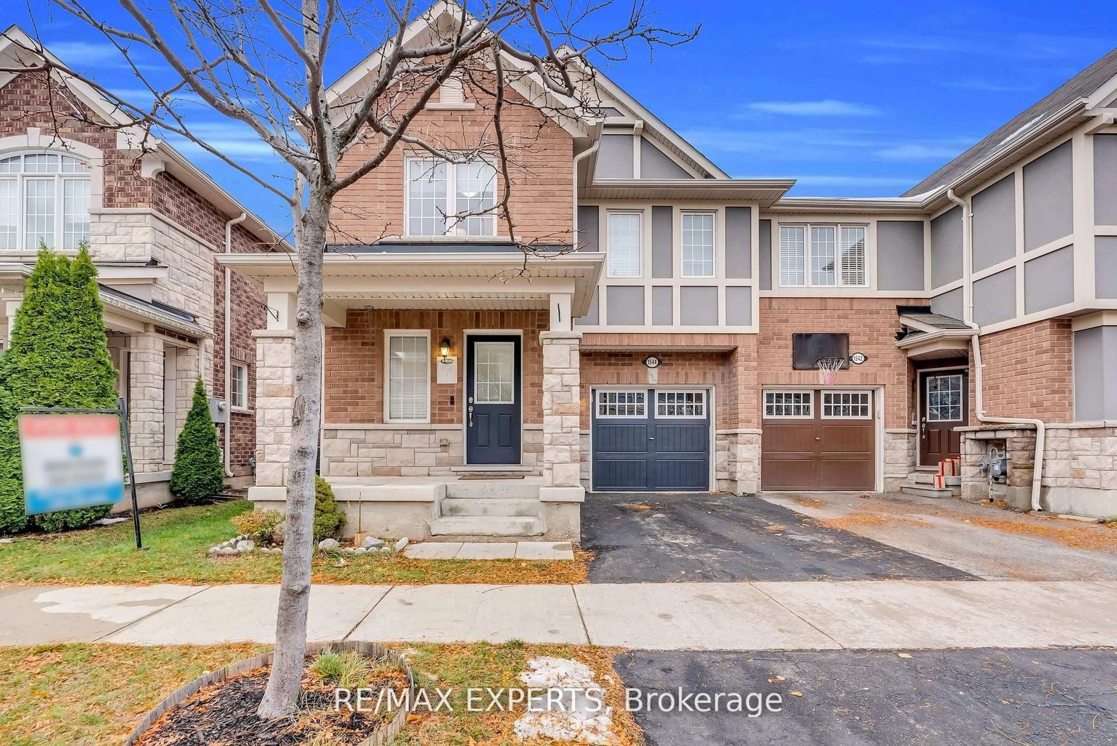 Home with brick exterior material, street for 1544 Gainer Cres, Milton Ontario L9T 8Y3
