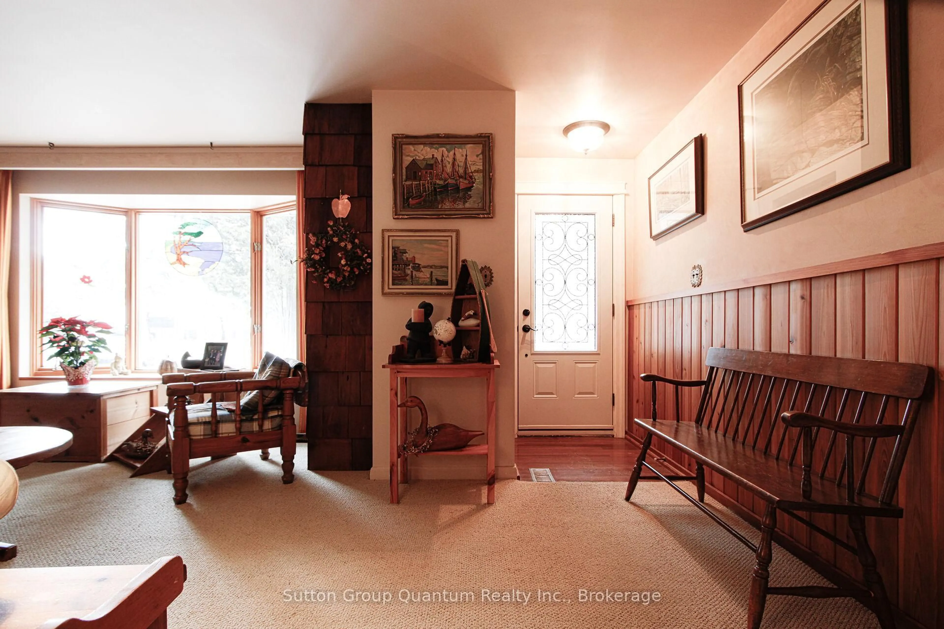 Indoor foyer for 1244 Bridge Rd, Oakville Ontario L6L 2C1