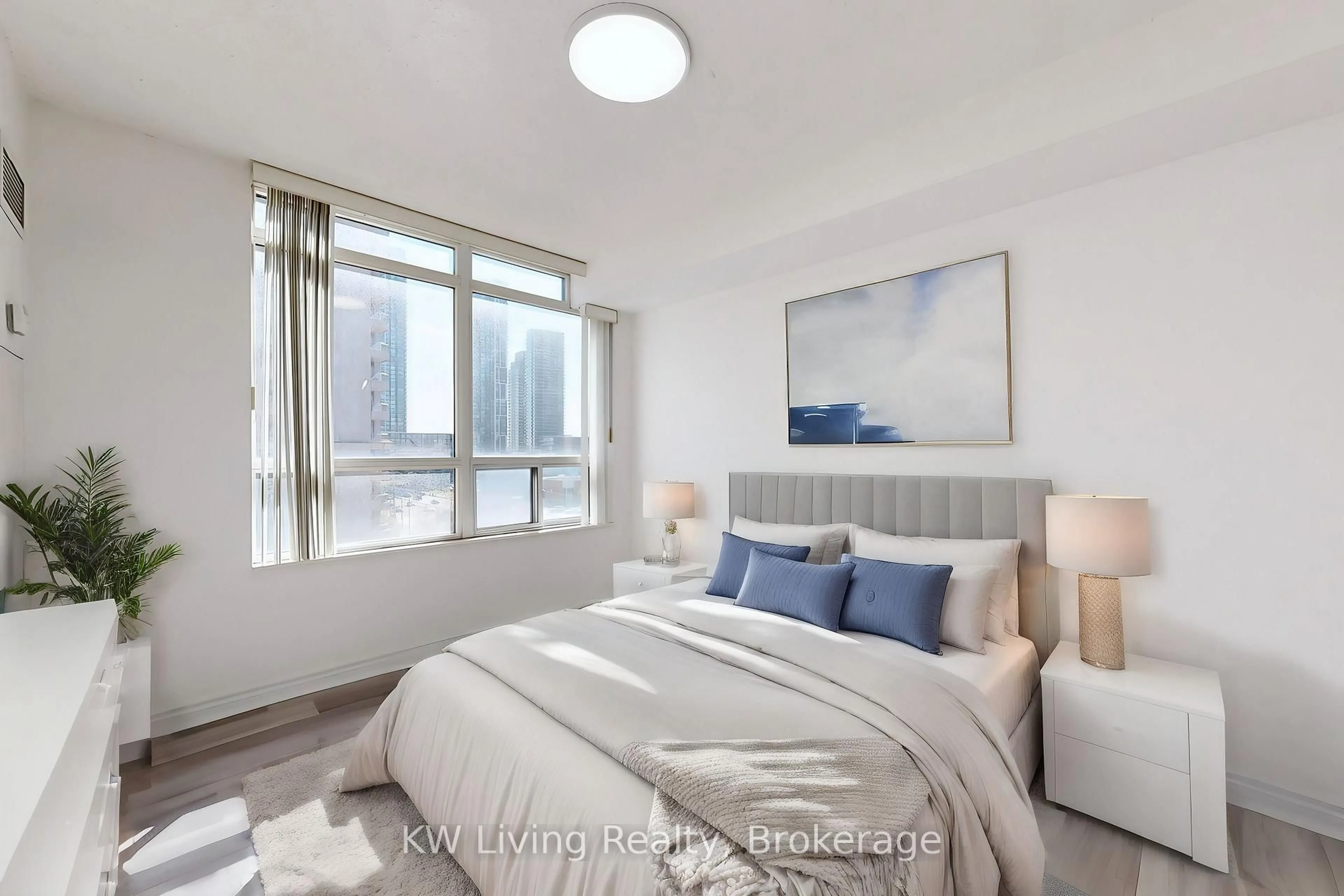 Bedroom with bed, unknown for 3888 Duke Of York Blvd #733, Mississauga Ontario L5B 4P5