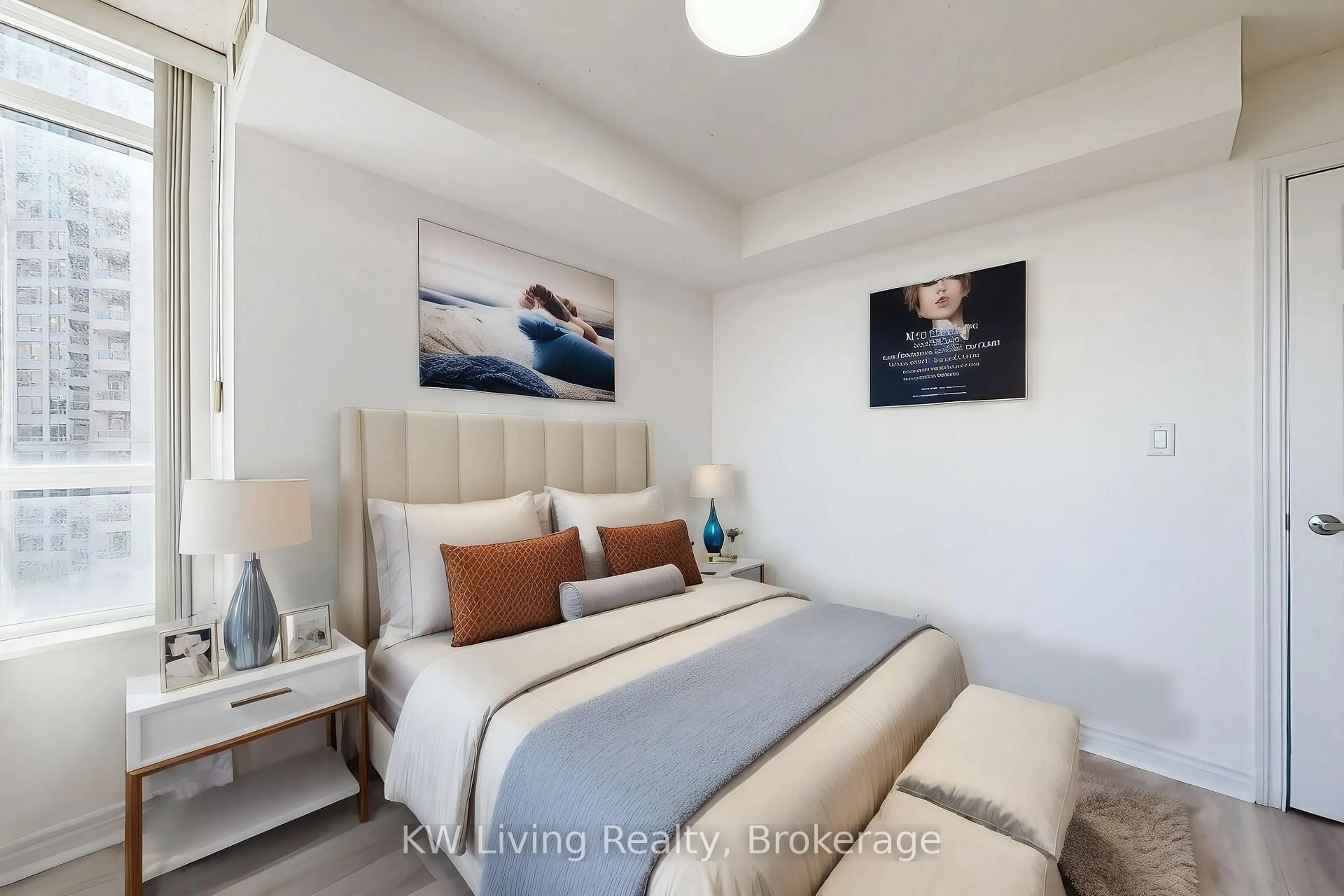 Bedroom with bed, unknown for 3888 Duke Of York Blvd #733, Mississauga Ontario L5B 4P5