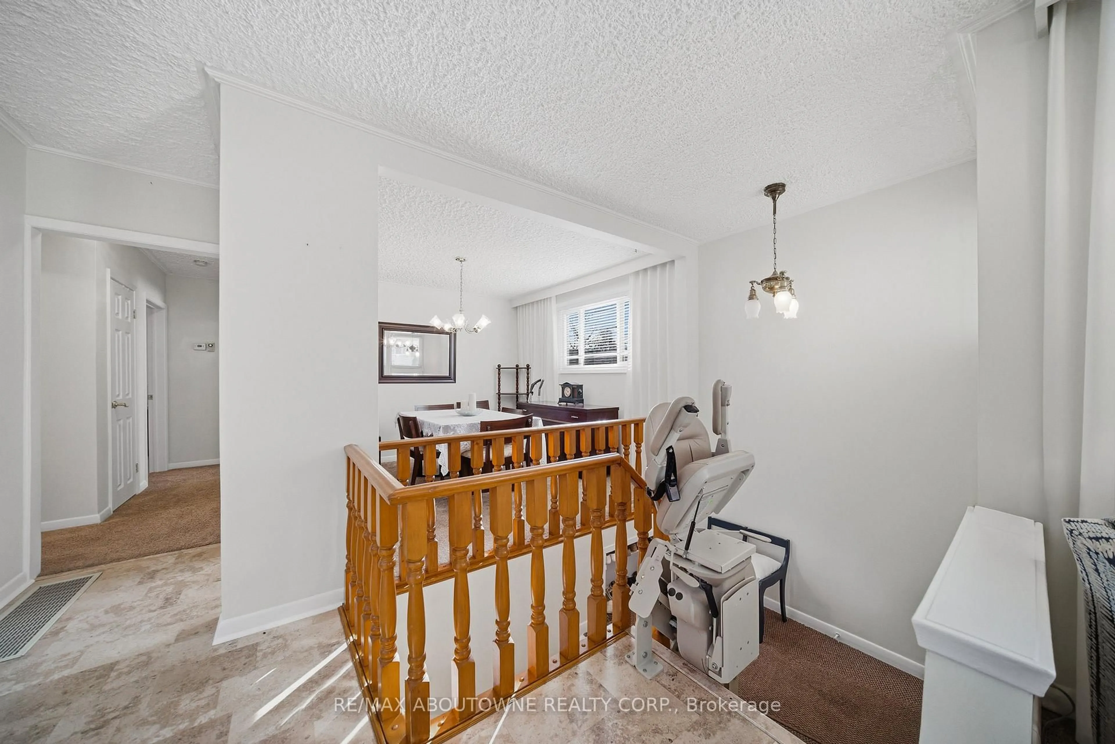 Unknown for 491 Warminster Dr, Oakville Ontario L6L 4N4