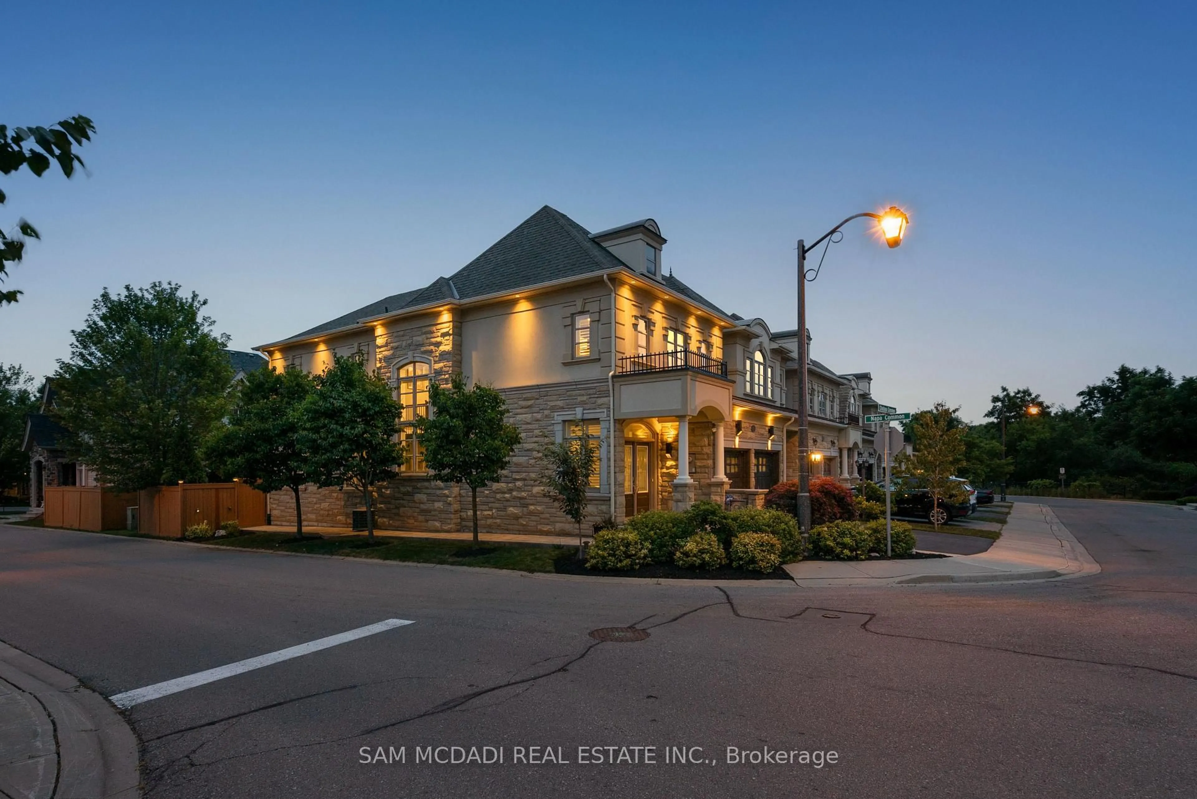 Unknown for 2469 Chateau Common, Oakville Ontario L6M 0S1