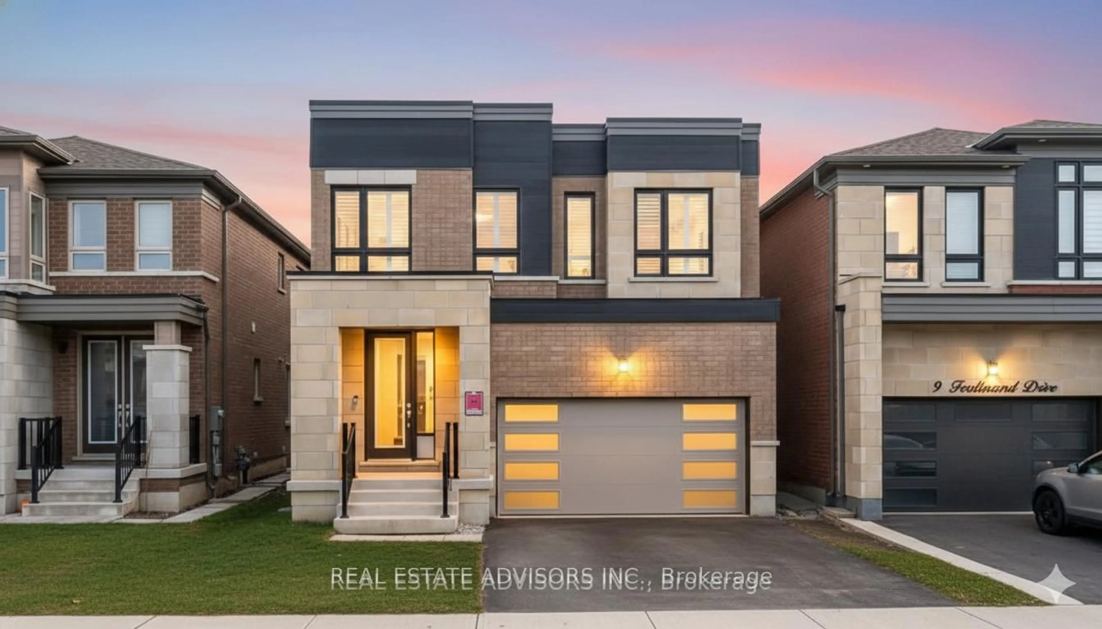 Home with brick exterior material, street for 7 Ferdinand Dr, Brampton Ontario L6Y 0E4