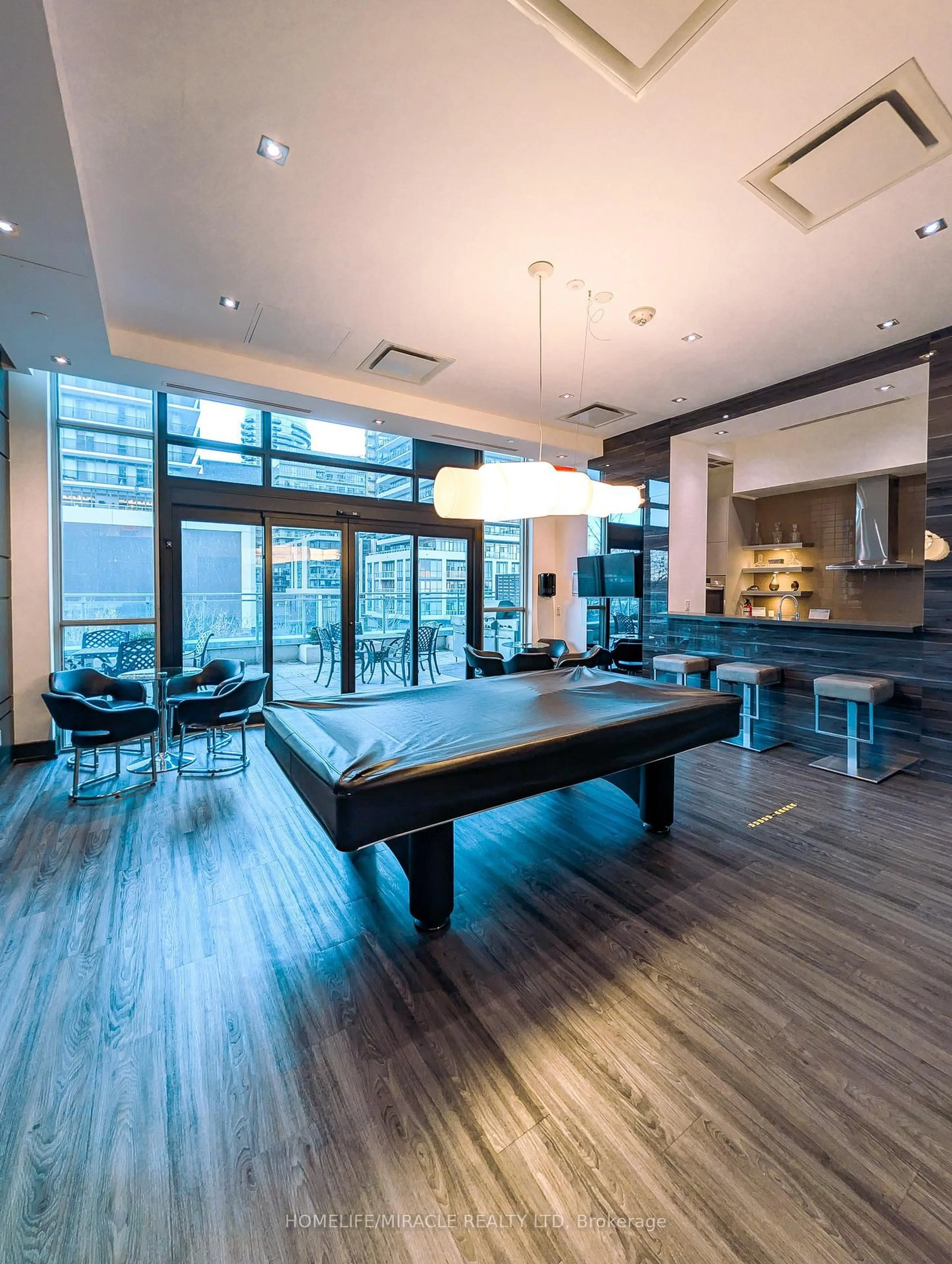 Unknown for 33 Shore Breeze Dr #LPH3802, Toronto Ontario M8V 0G1