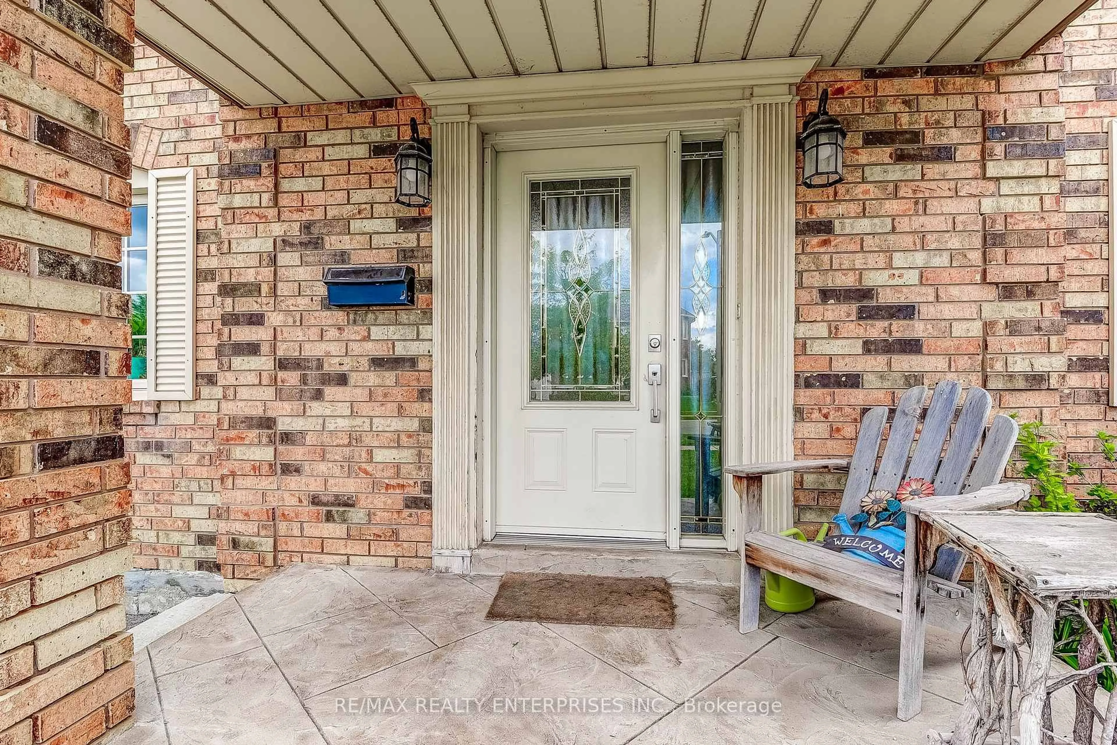 Indoor entryway for 13 Petworth Rd, Brampton Ontario L6Z 4C5