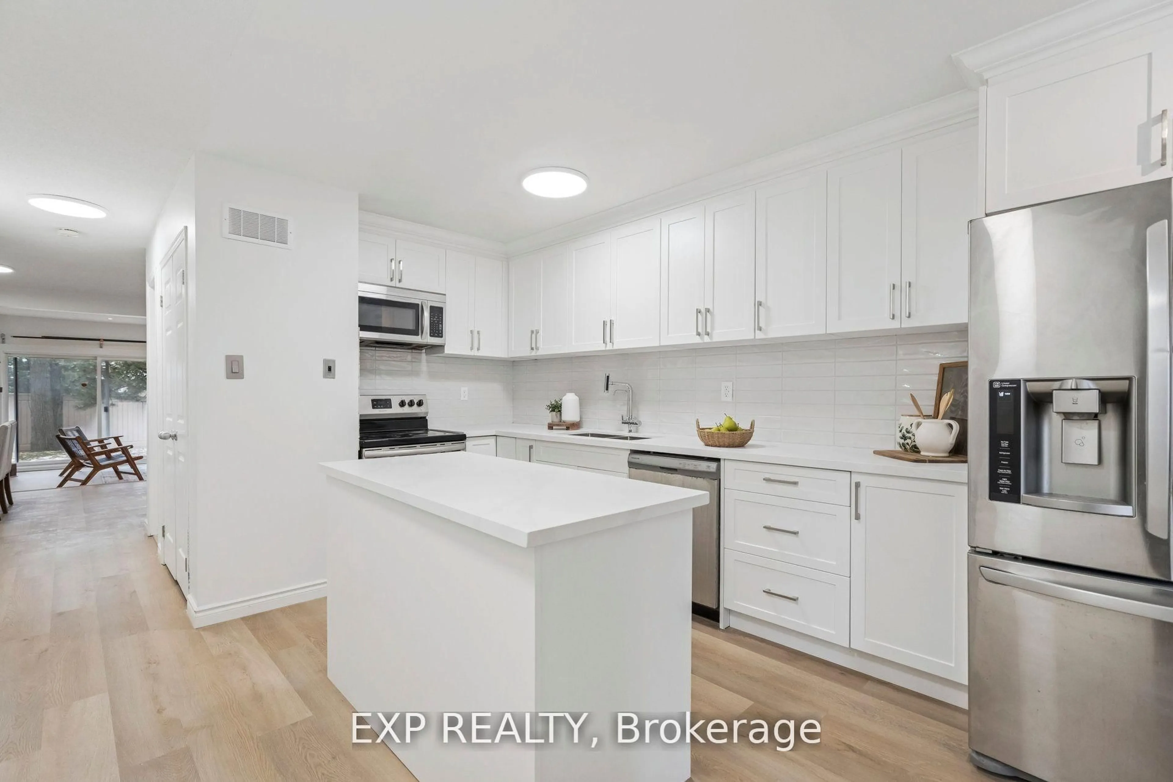 Unknown for 2205 South Millway #29, Mississauga Ontario L5L 3T2