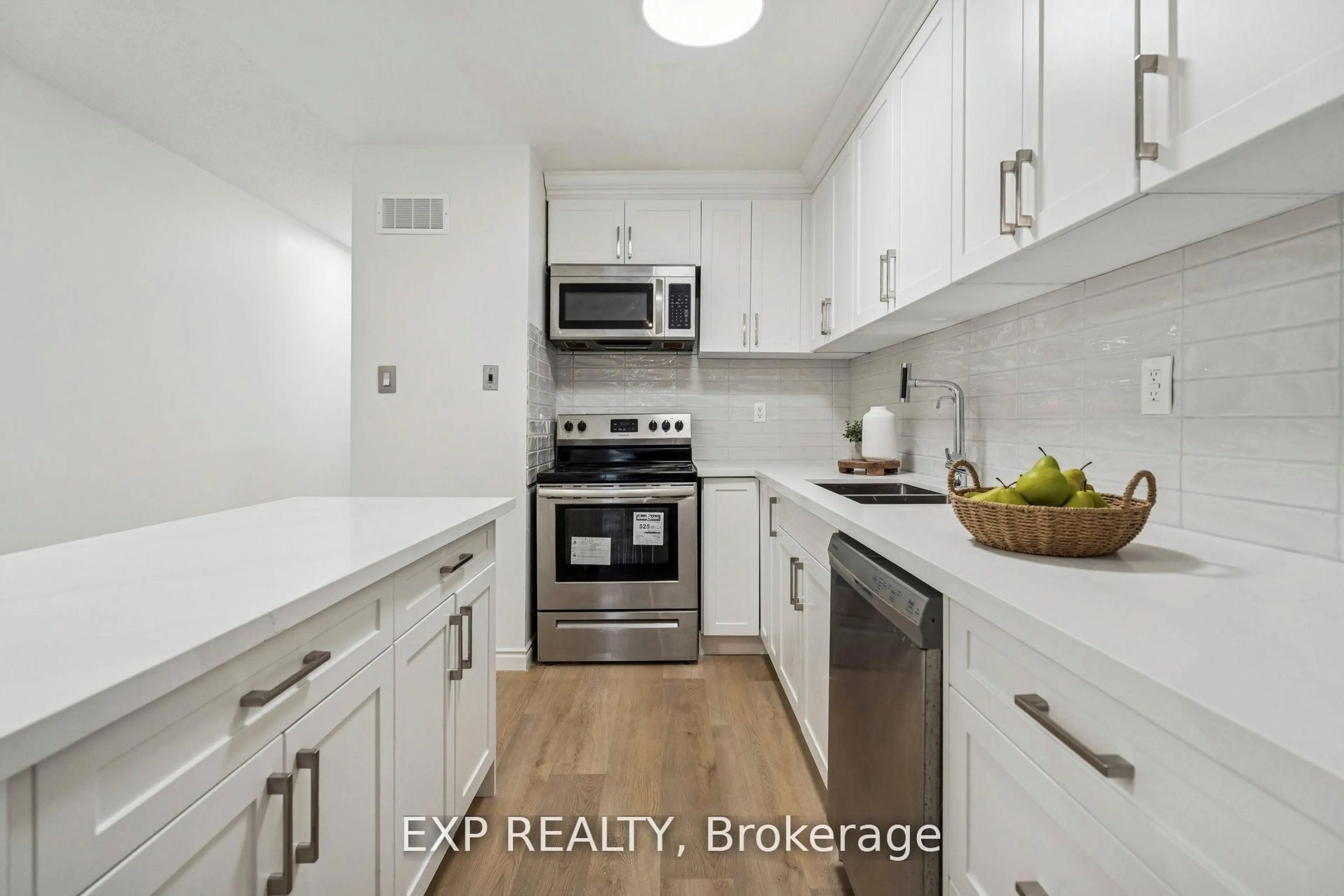 Standard kitchen, unknown for 2205 South Millway #29, Mississauga Ontario L5L 3T2