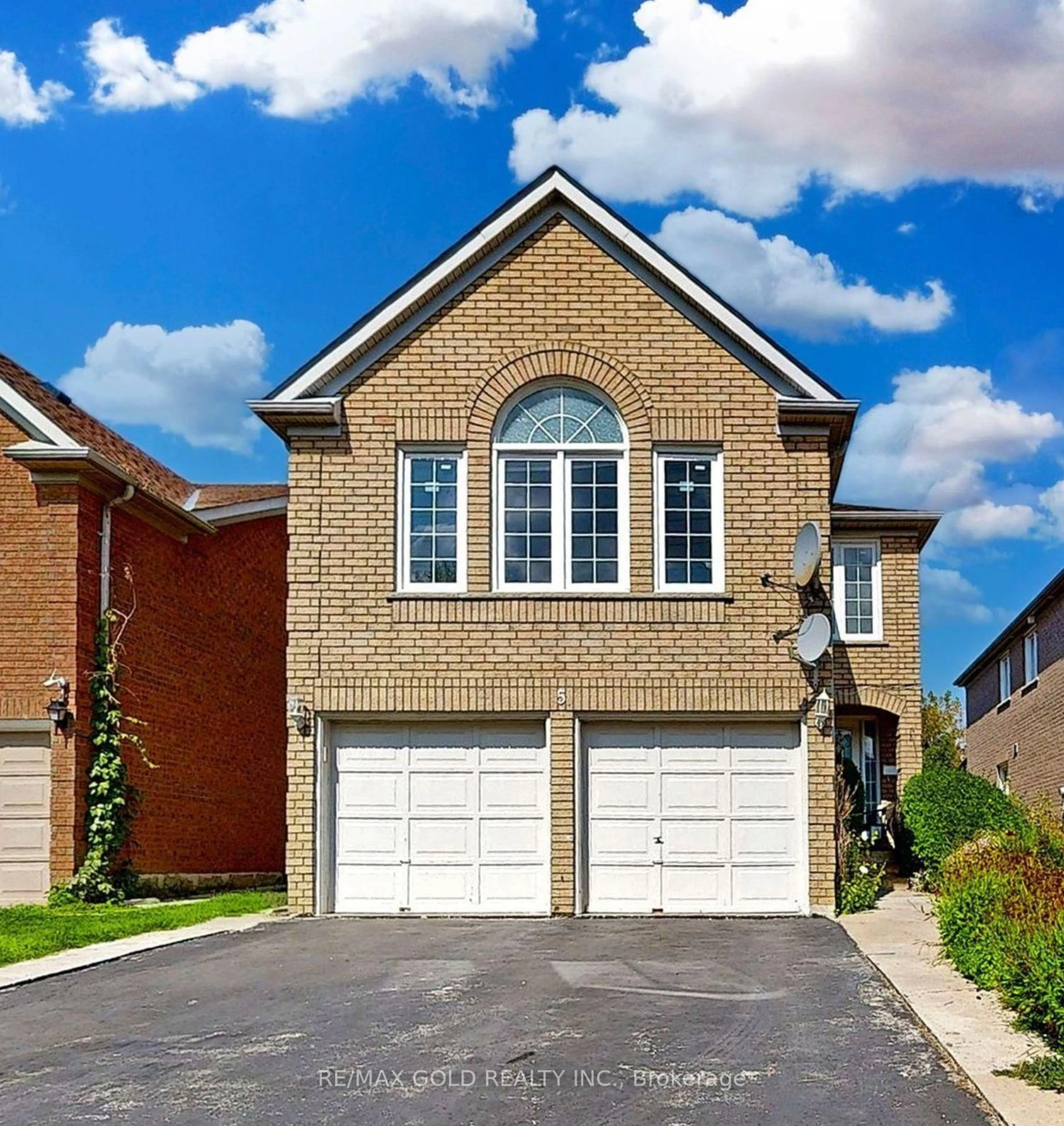 Home with brick exterior material, street for 5 Rangeland Rd, Brampton Ontario L6R 1L4