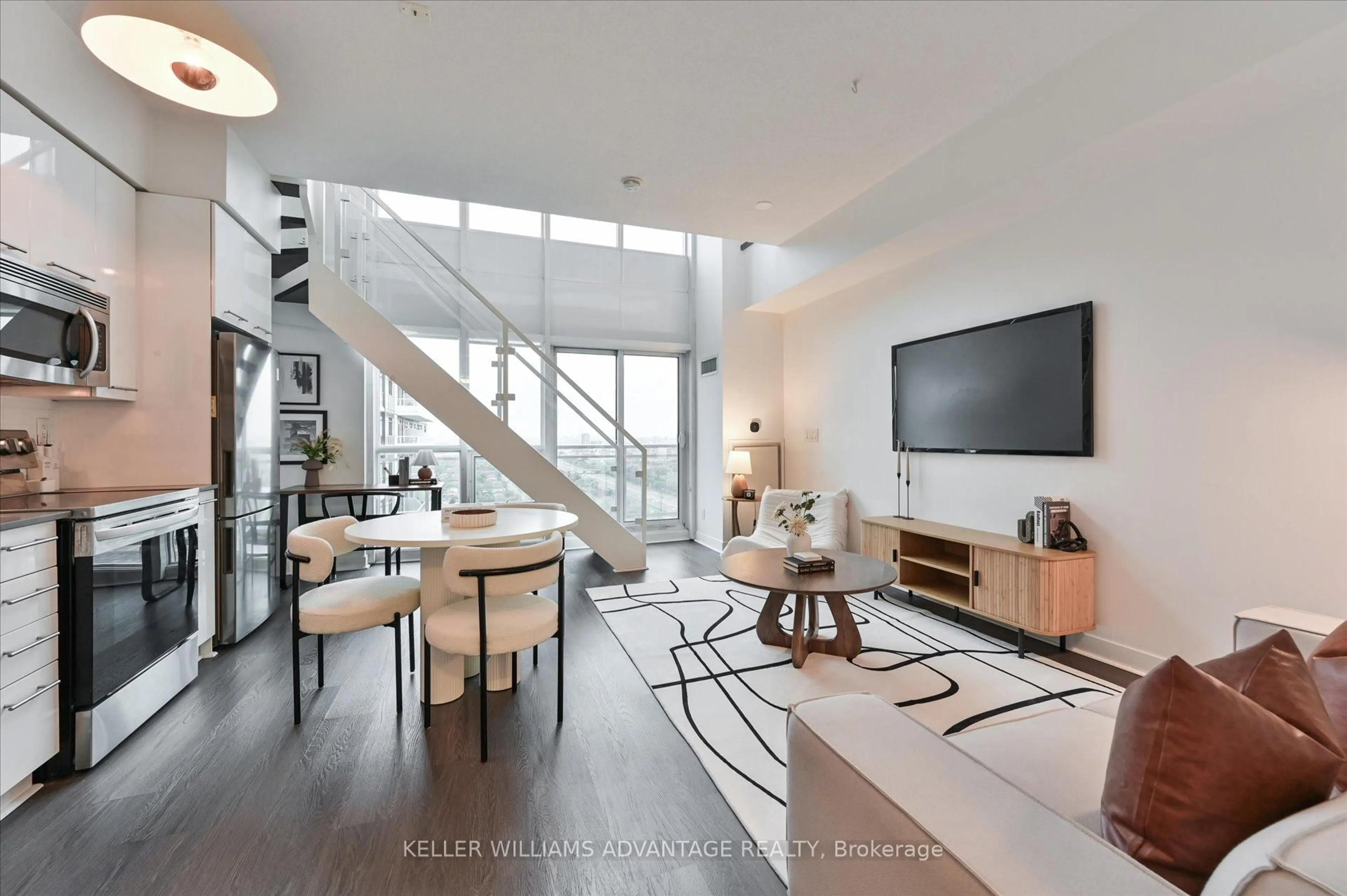 Unknown for 155 Legion Rd #2910, Toronto Ontario M8Y 0A7