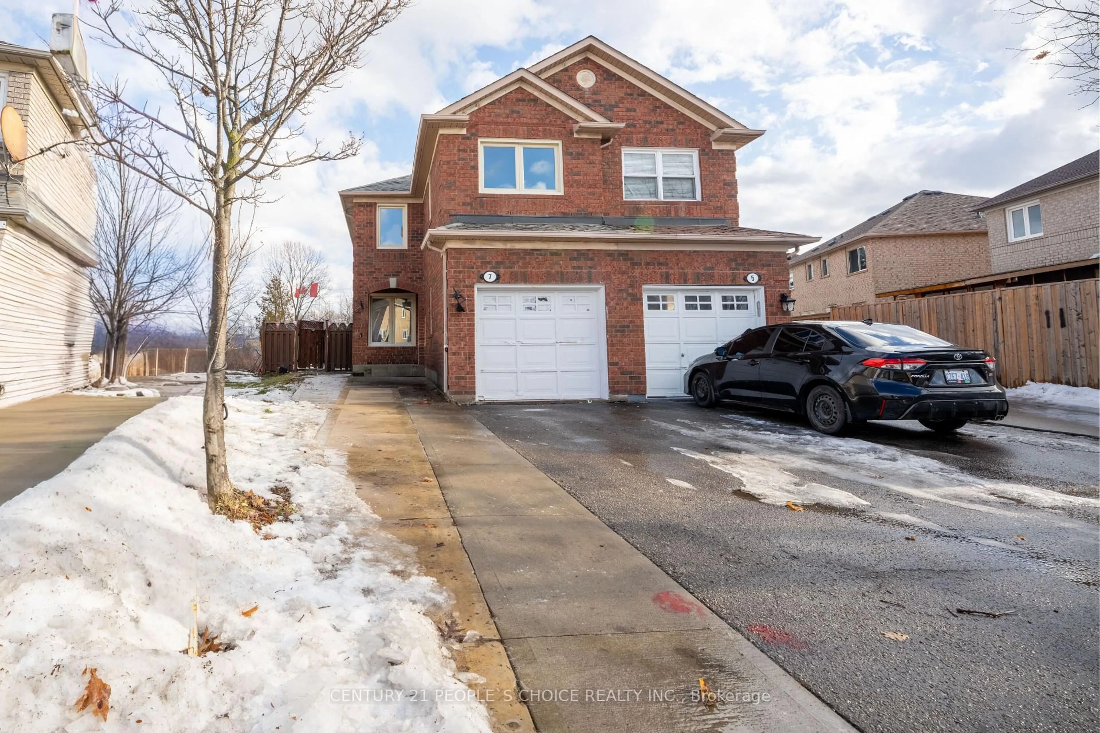 Unknown for 7 Mount Fuji Cres, Brampton Ontario L6R 2L3