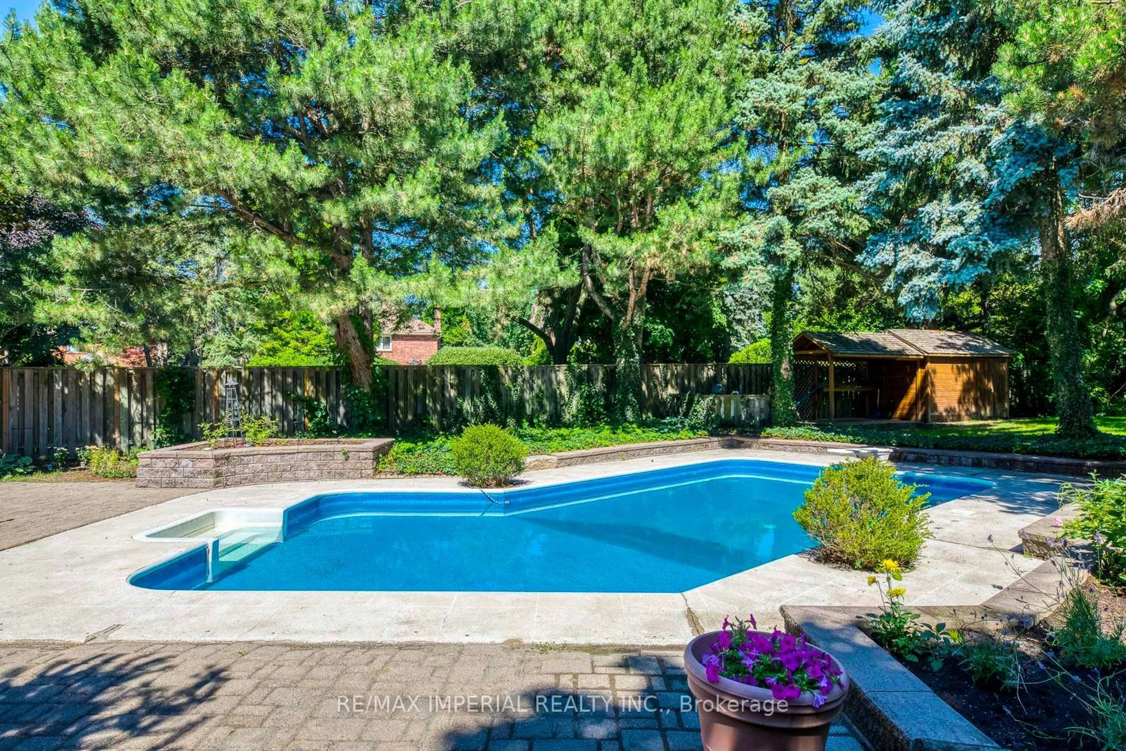 Pool for 341 Acacia Crt, Oakville Ontario L6J 6K5