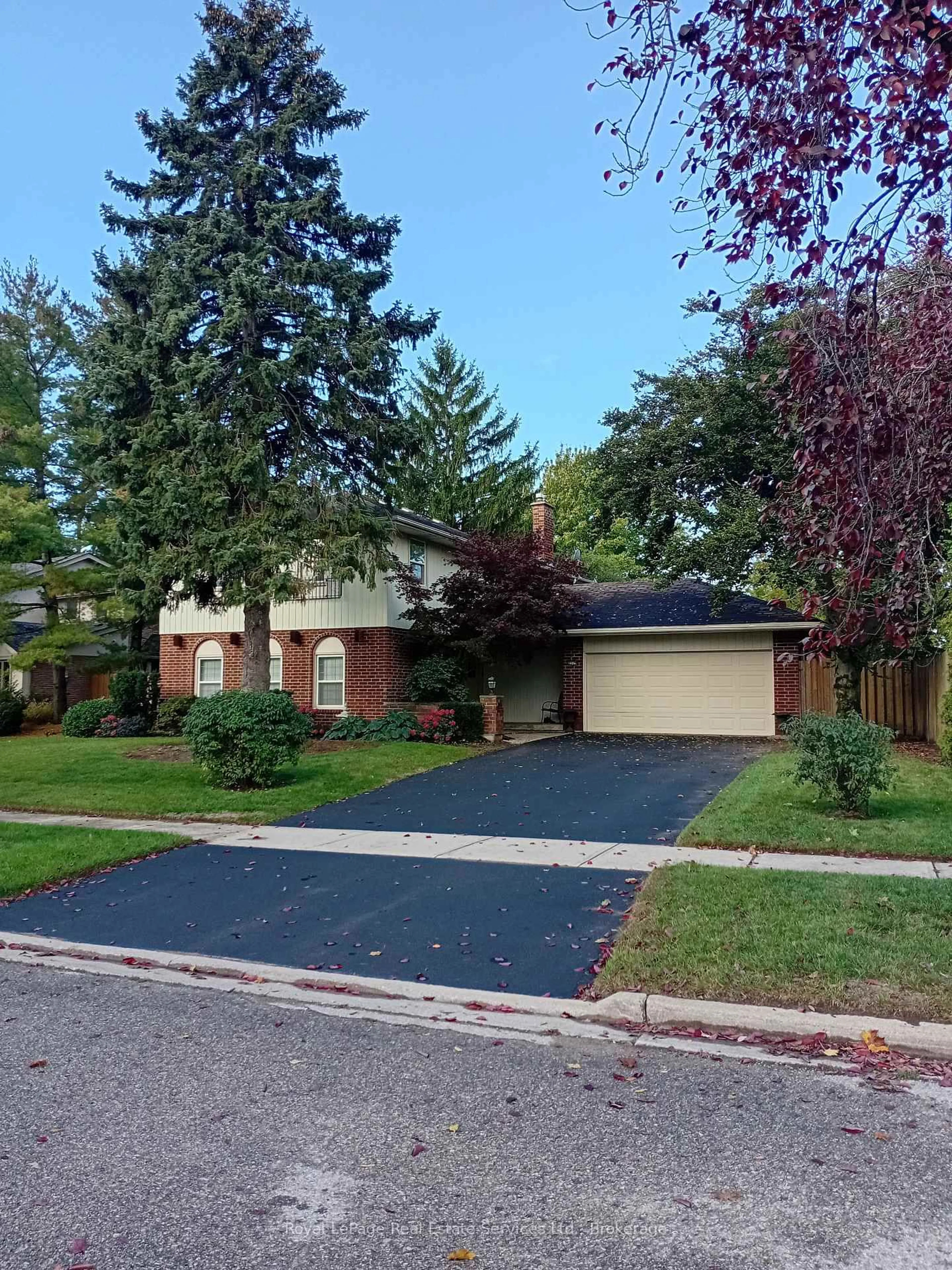 Home with brick exterior material, street for 2179 Adair Cres, Oakville Ontario L6J 5J6