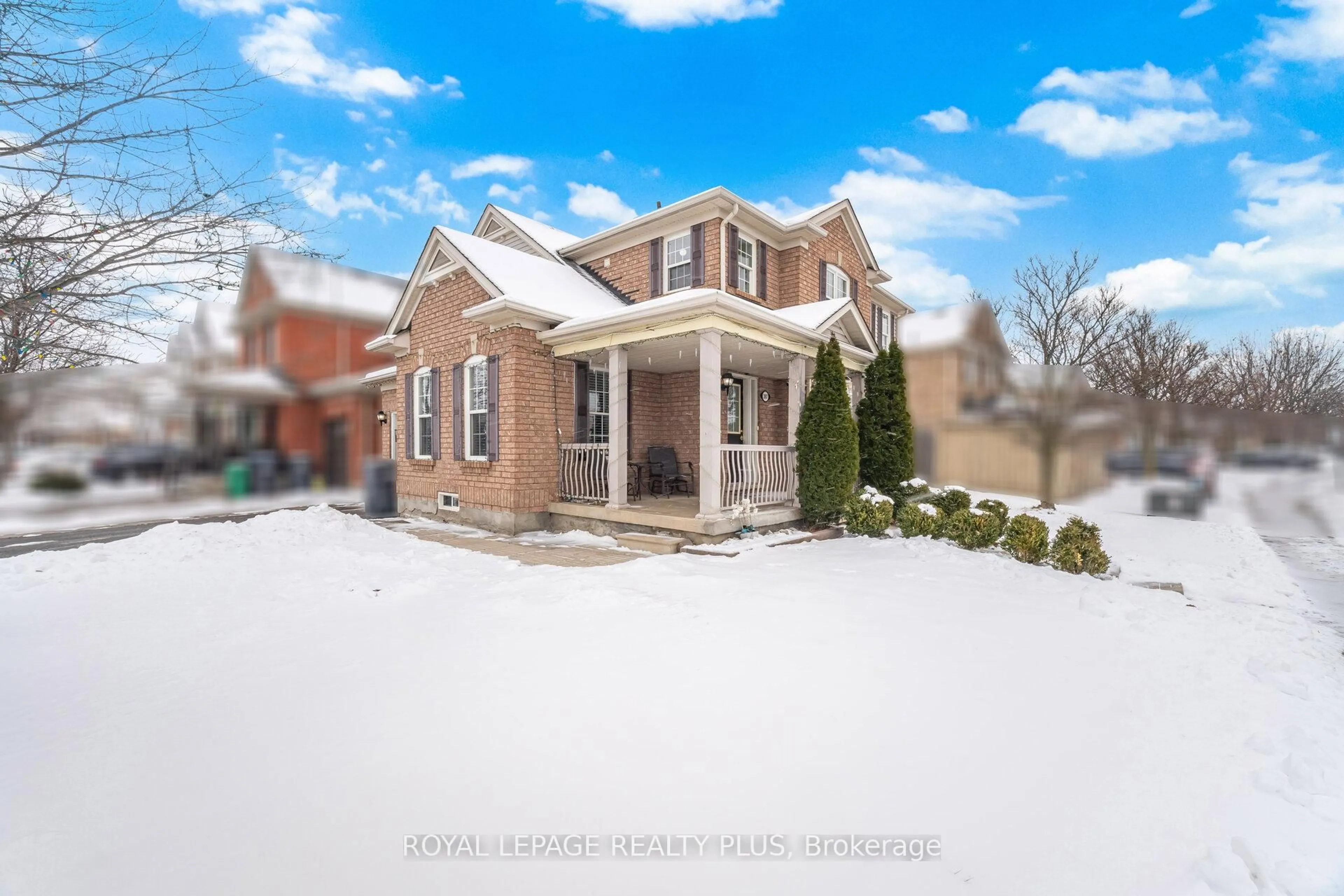 A pic from outside/outdoor area/front of a property/back of a property/a pic from drone, street for 387 Brisdale Dr, Brampton Ontario L7A 3K7