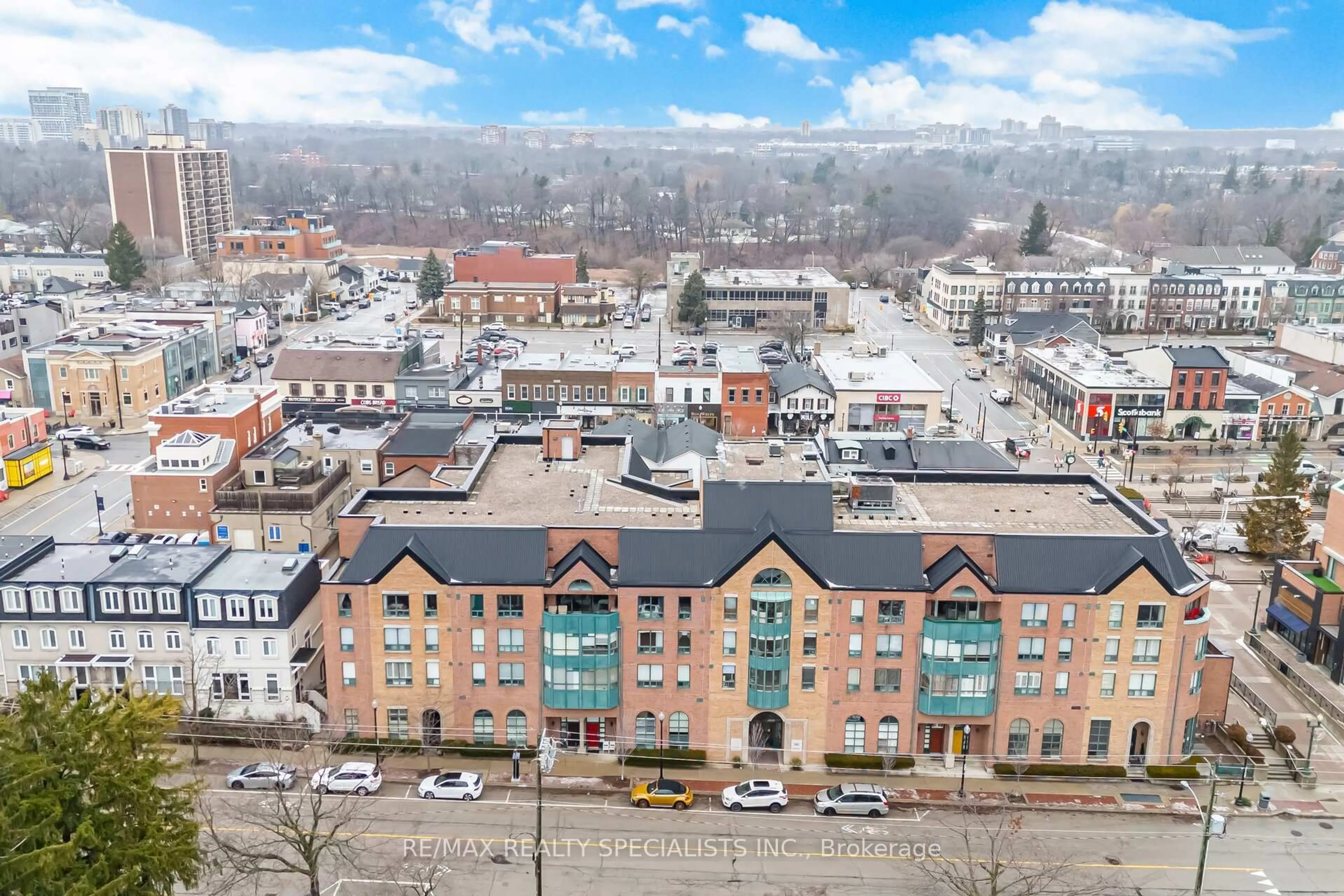 A pic from outside/outdoor area/front of a property/back of a property/a pic from drone, city buildings view from balcony for 185 Robinson St #304, Oakville Ontario L6J 7P6