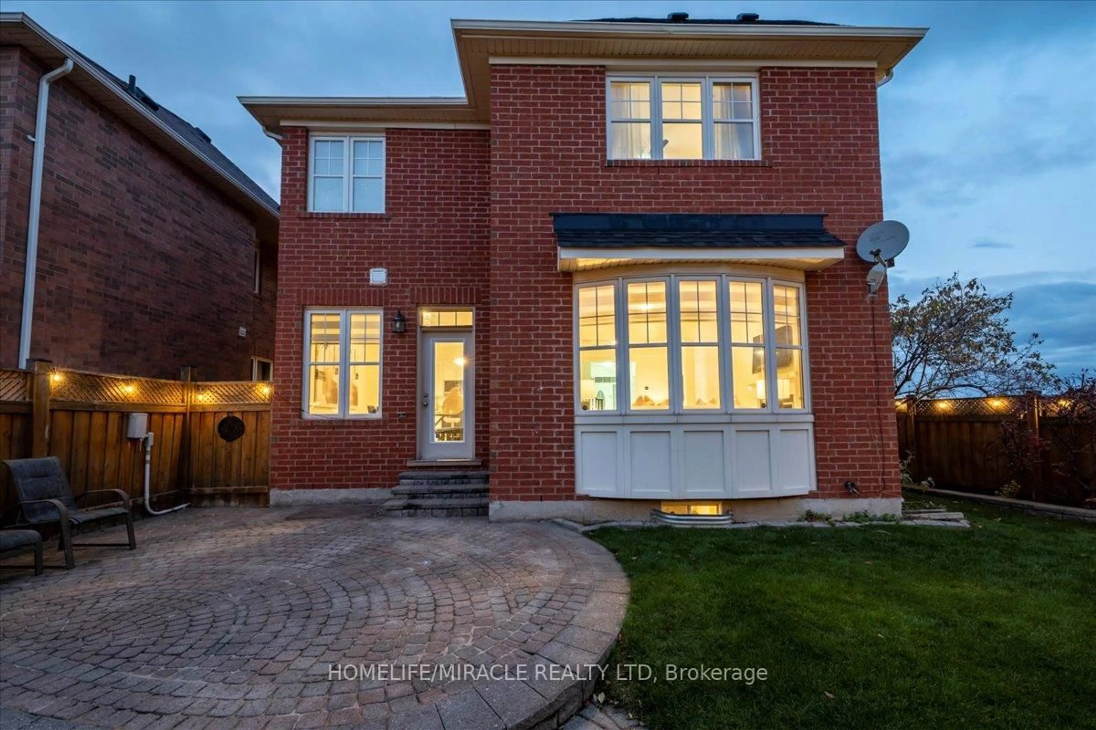 Home with brick exterior material, street for 730 Bolingbroke Dr, Milton Ontario L9T 6Z3