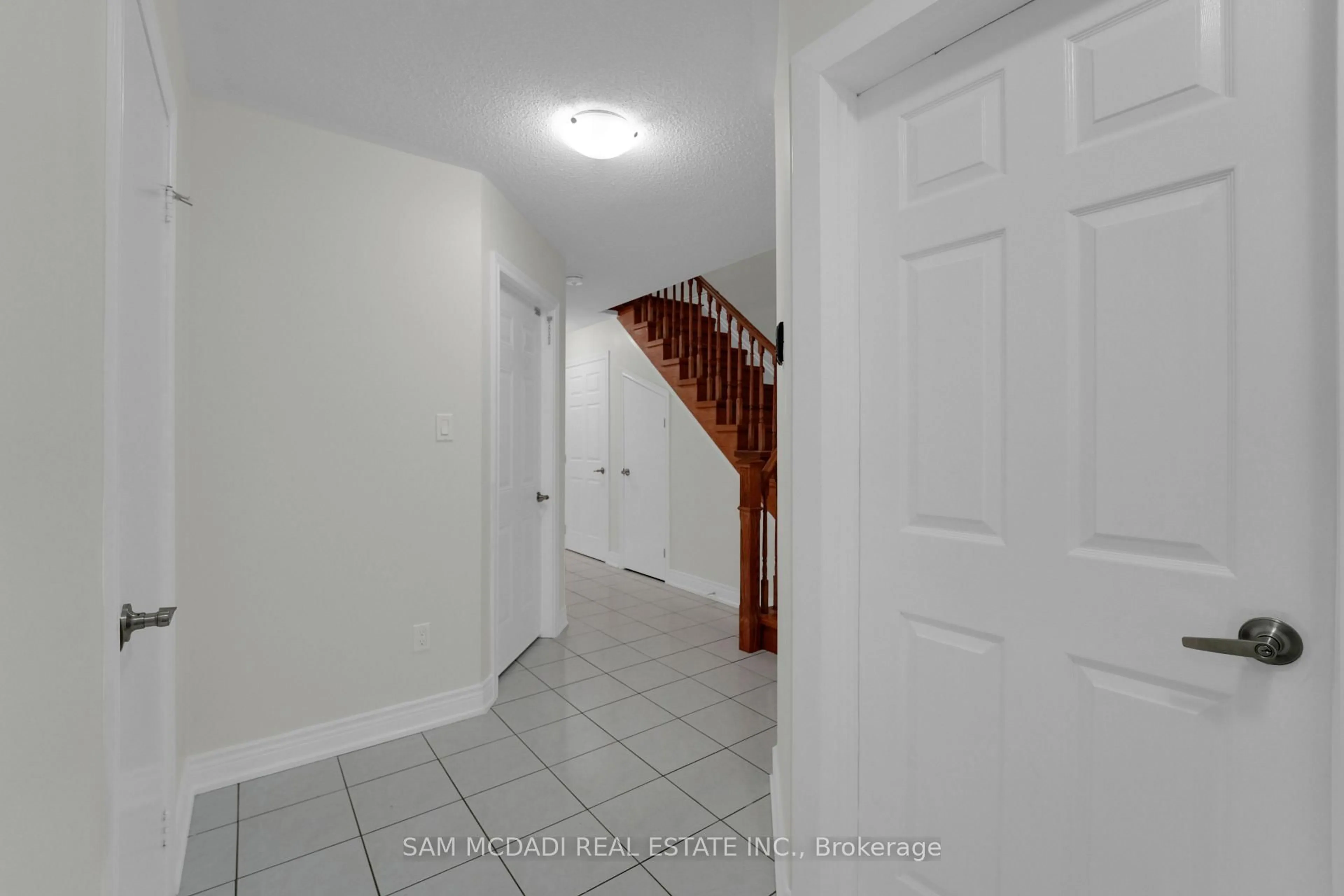 Unknown for 5487 Cosmic Cres, Mississauga Ontario L4Z 3R8