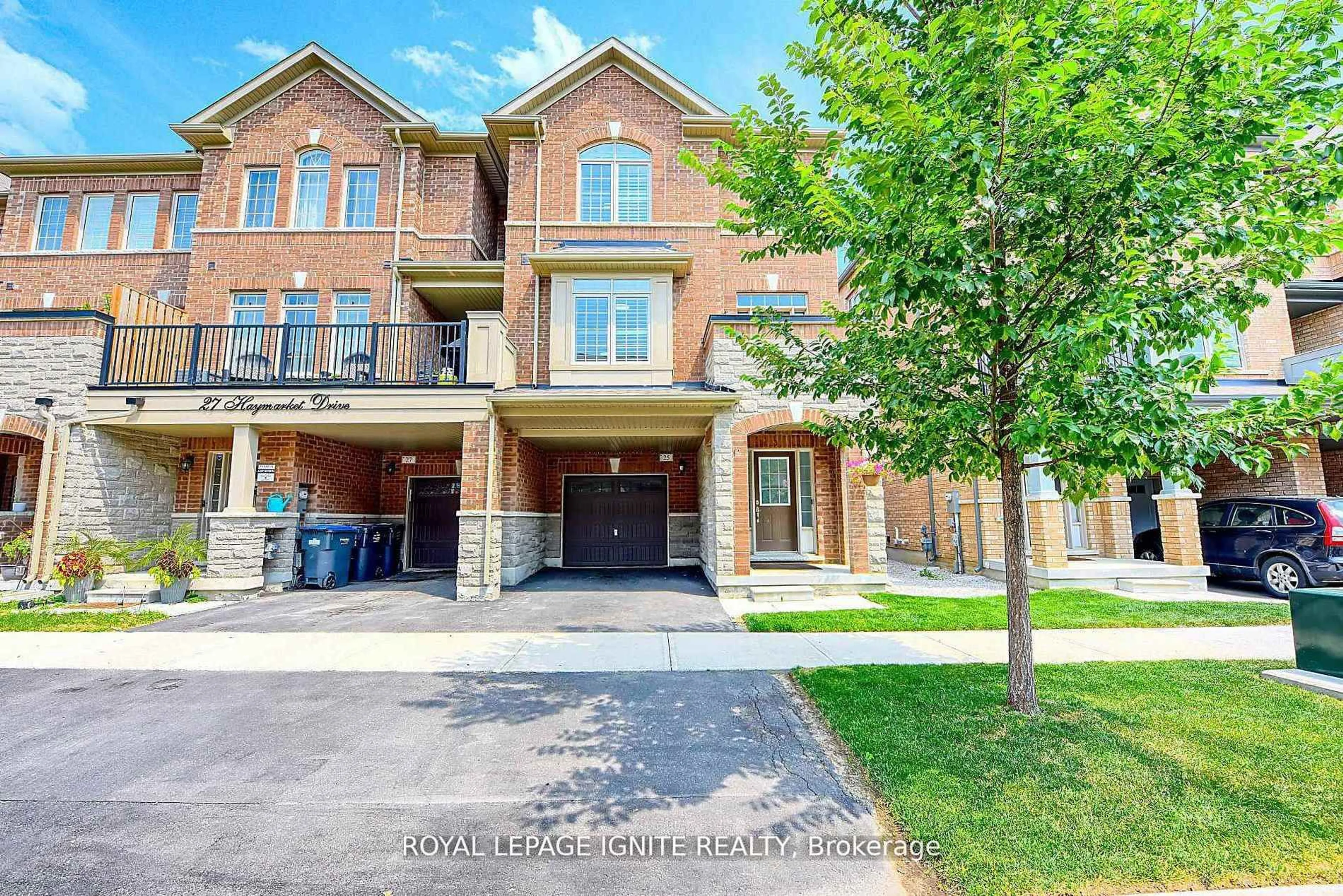 Home with brick exterior material, unknown for 25 Haymarket Dr, Brampton Ontario L7A 5C3